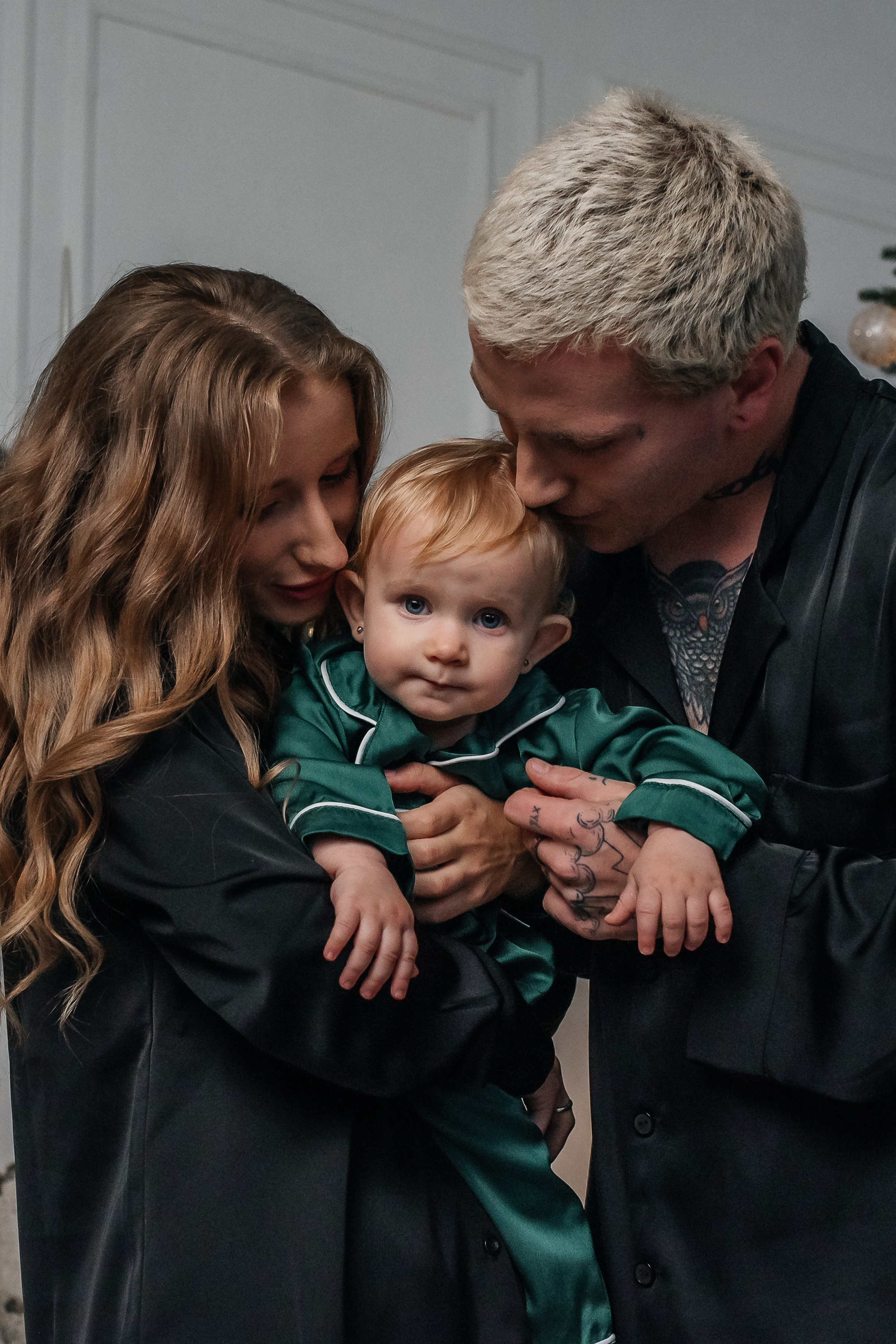 Мама, папа, дочь (атласные пижамы). Фотограф в Дзержинске Наташа Баева