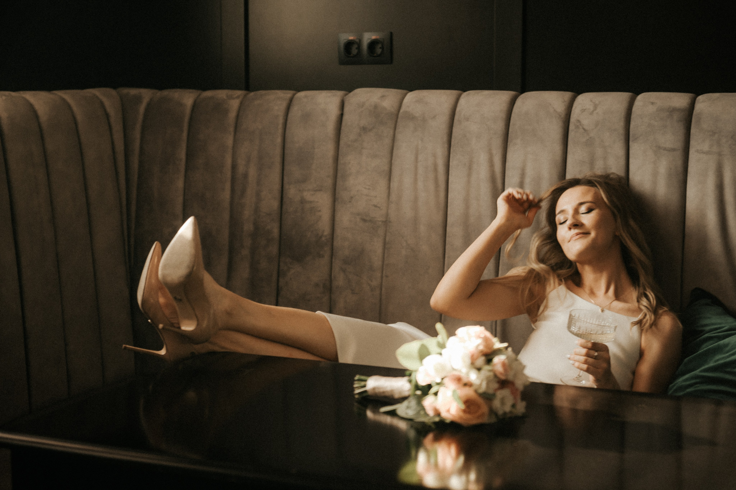 Свадебные фотографии. Фотограф в Барнауле Дарья Бутурлакина. Люби.Цени.Касайся