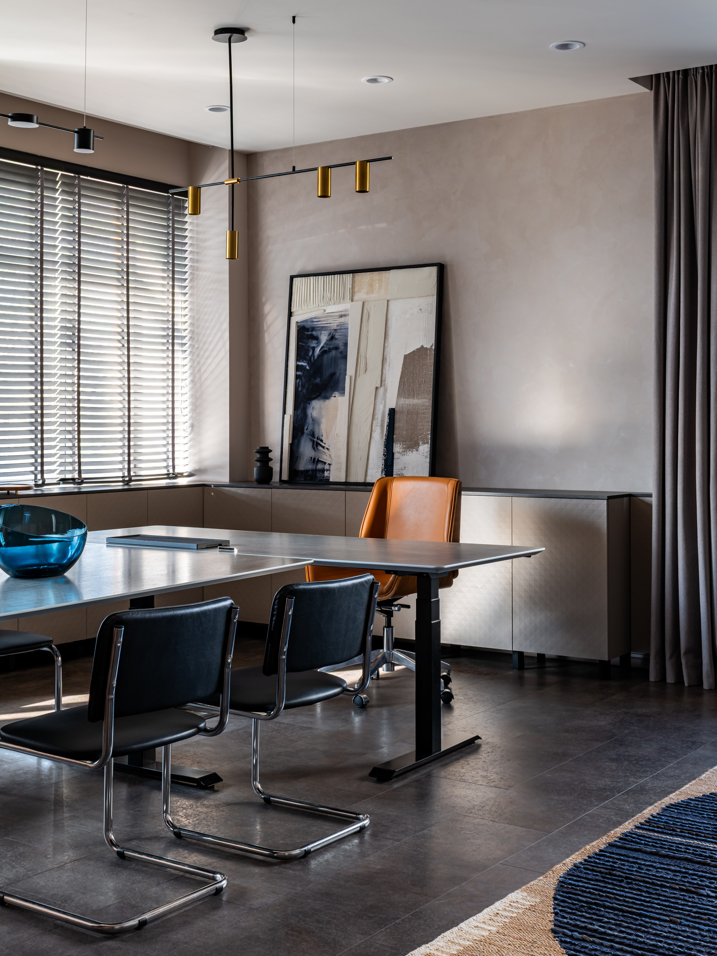 Дизайн интерьера офиса строительной компании в Екатеринбурге. Интерьерный фотограф. Фотограф архитектуры