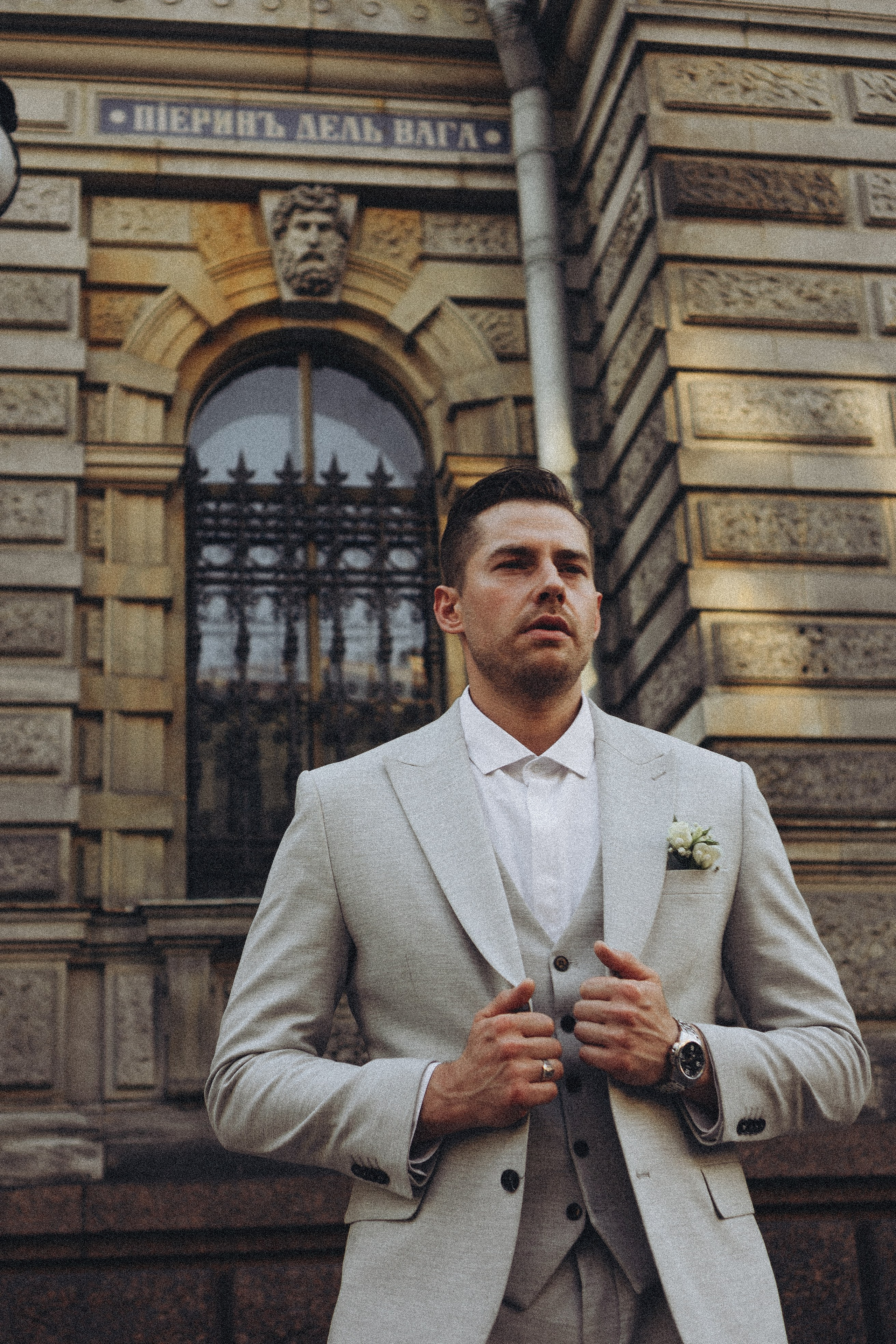 Свадебная сьемка у академии Штиглица. Профессиональный фотограф, Санкт-Петербург — Виктория Богомолова