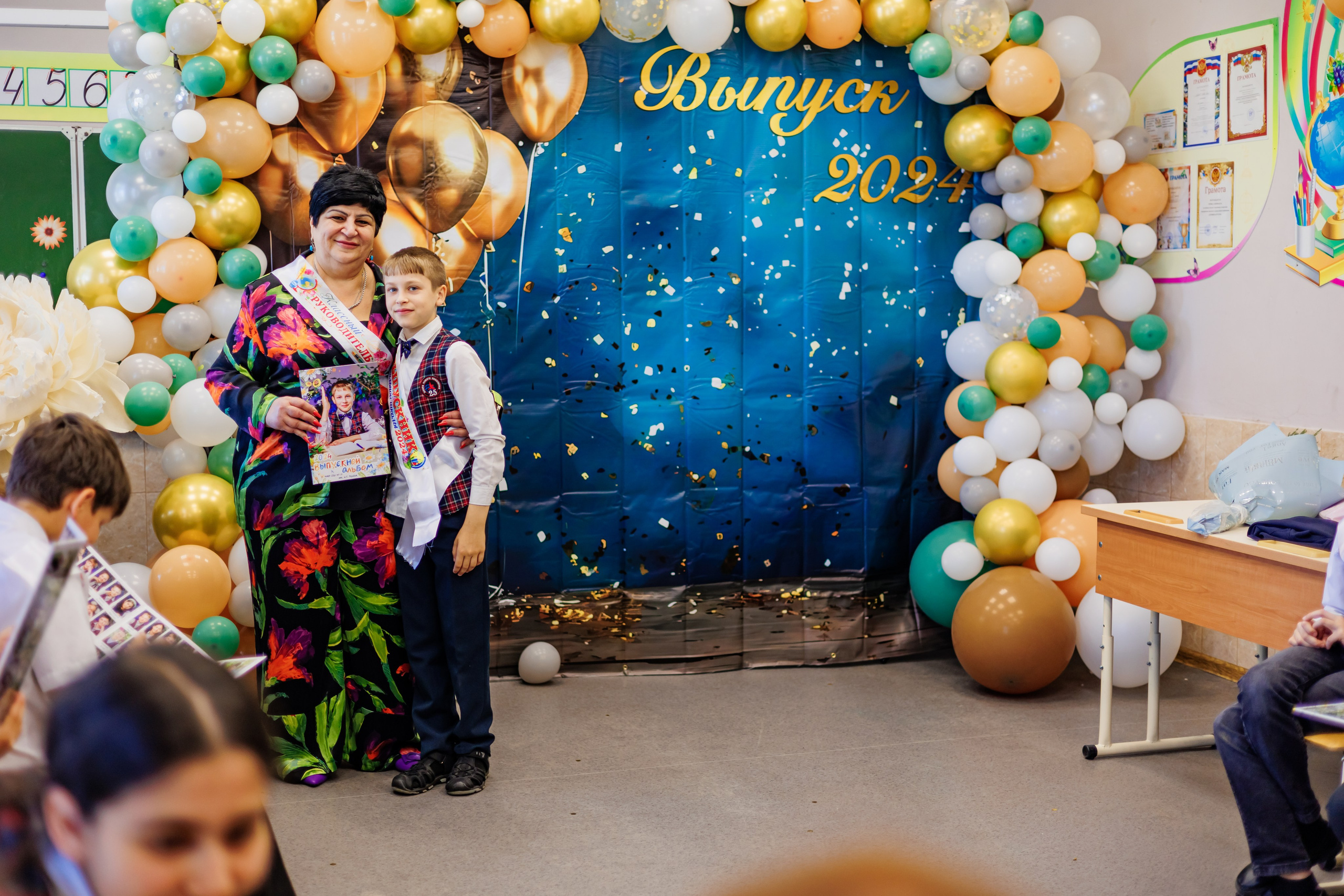 Выпуск 4а 25школа'24 год. Свадебный и семейный фотограф в Армавире