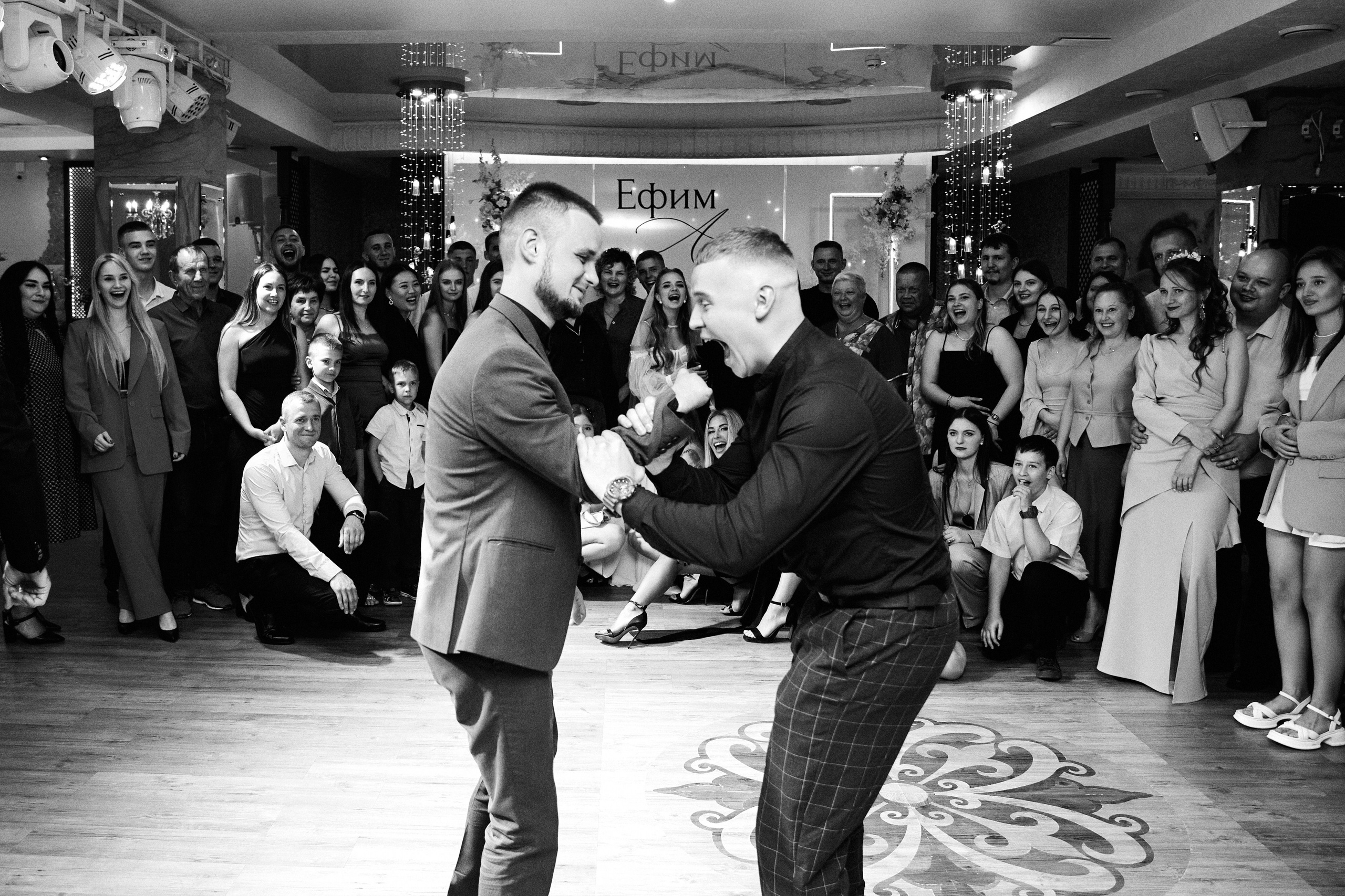 Алена и Ефим. Фотограф в г. Уссурийск Юлия Зозуля