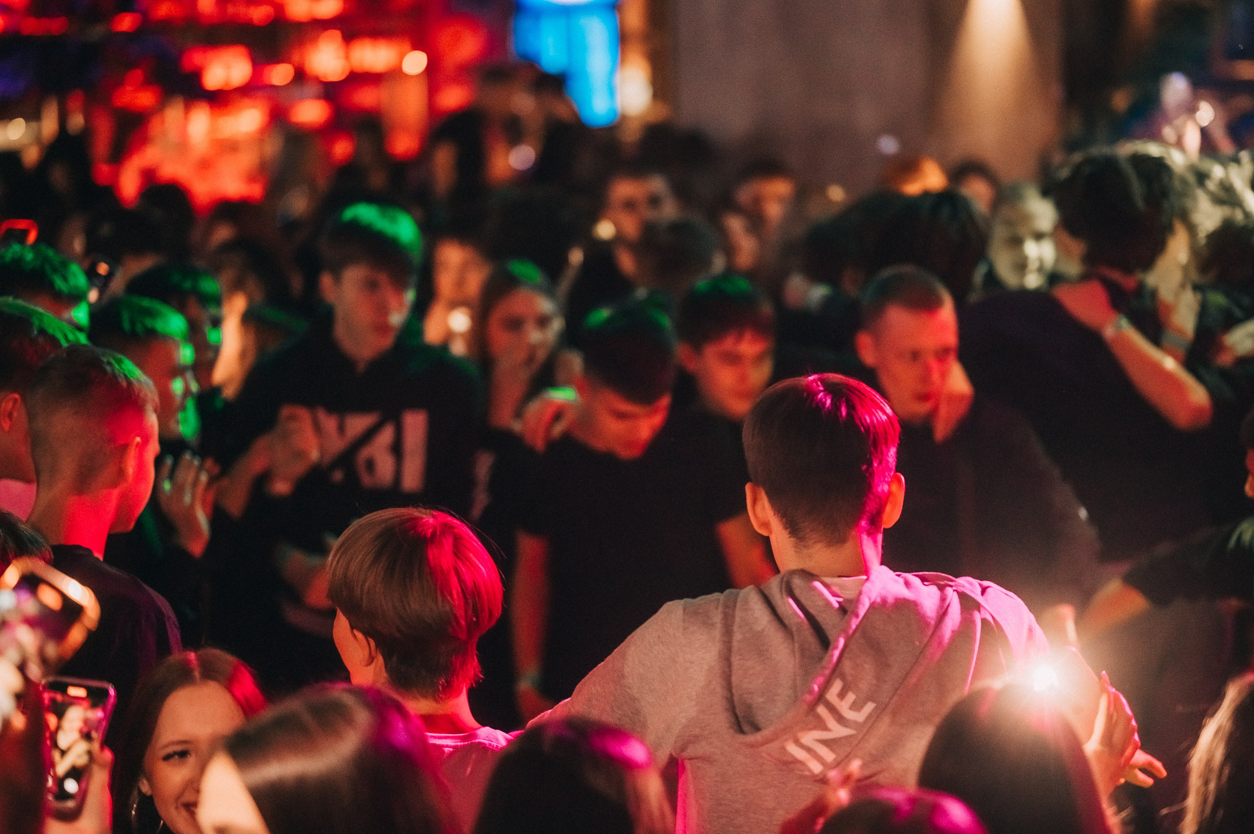 8 MARCH WOMENS DAY PARTY. Фотограф в Кемерово Владислав Шульц