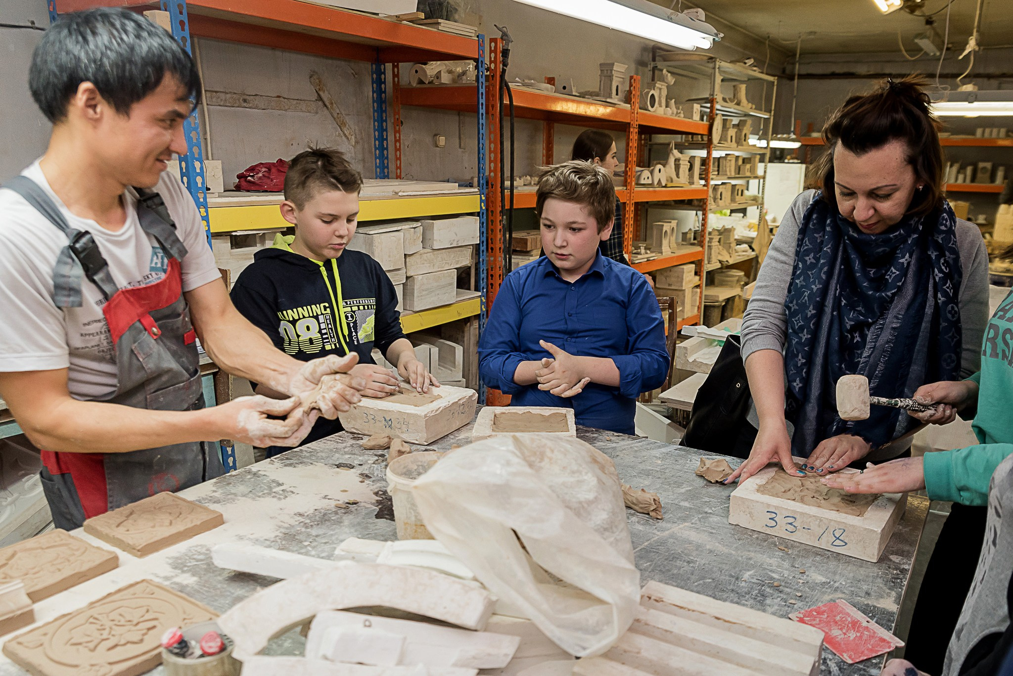 Экскурсия в цех по производству керамики. Свадебный и семейный фотограф из Санкт-Петербурга Климов Анатолий
