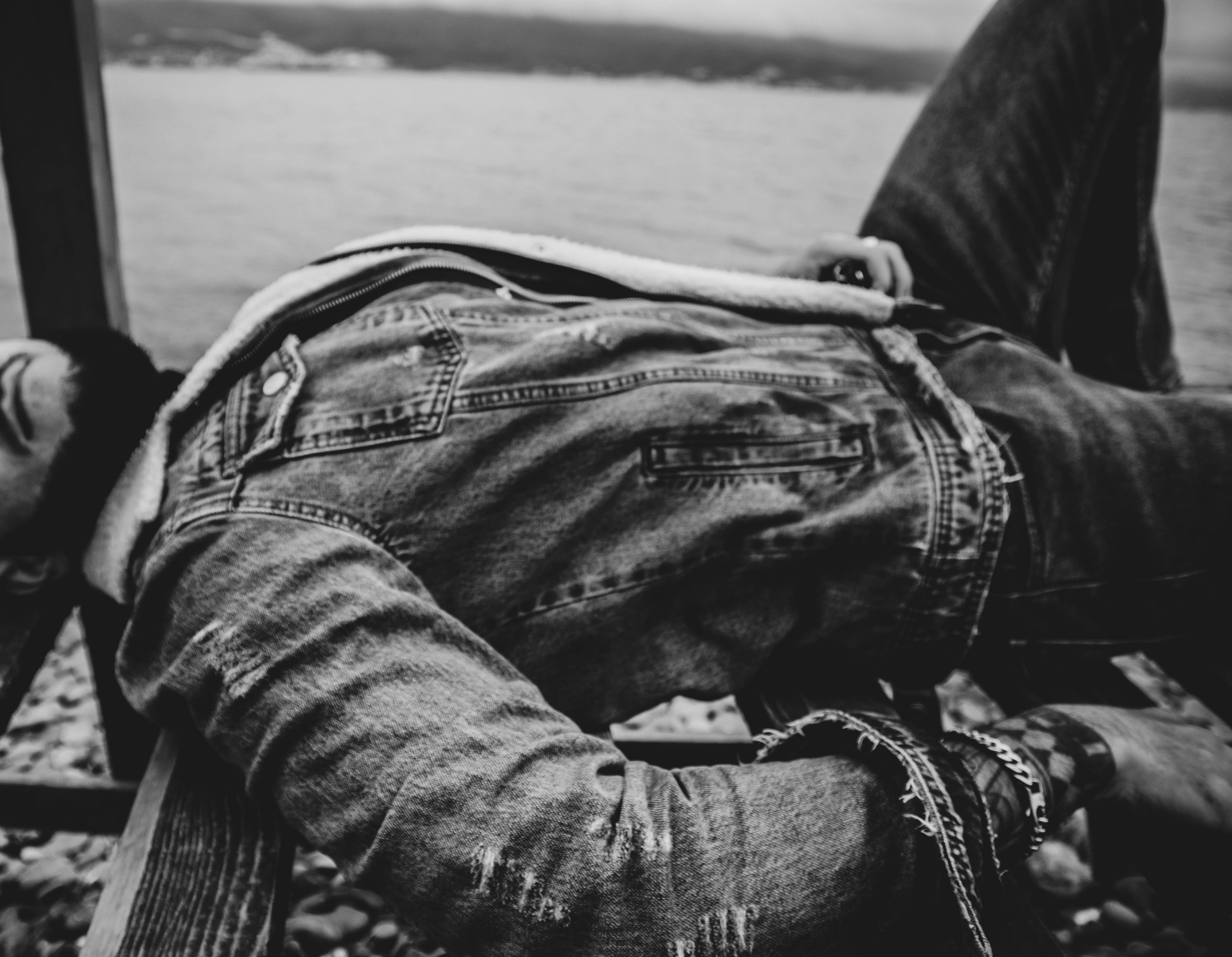 О. Уличный фотограф Города N