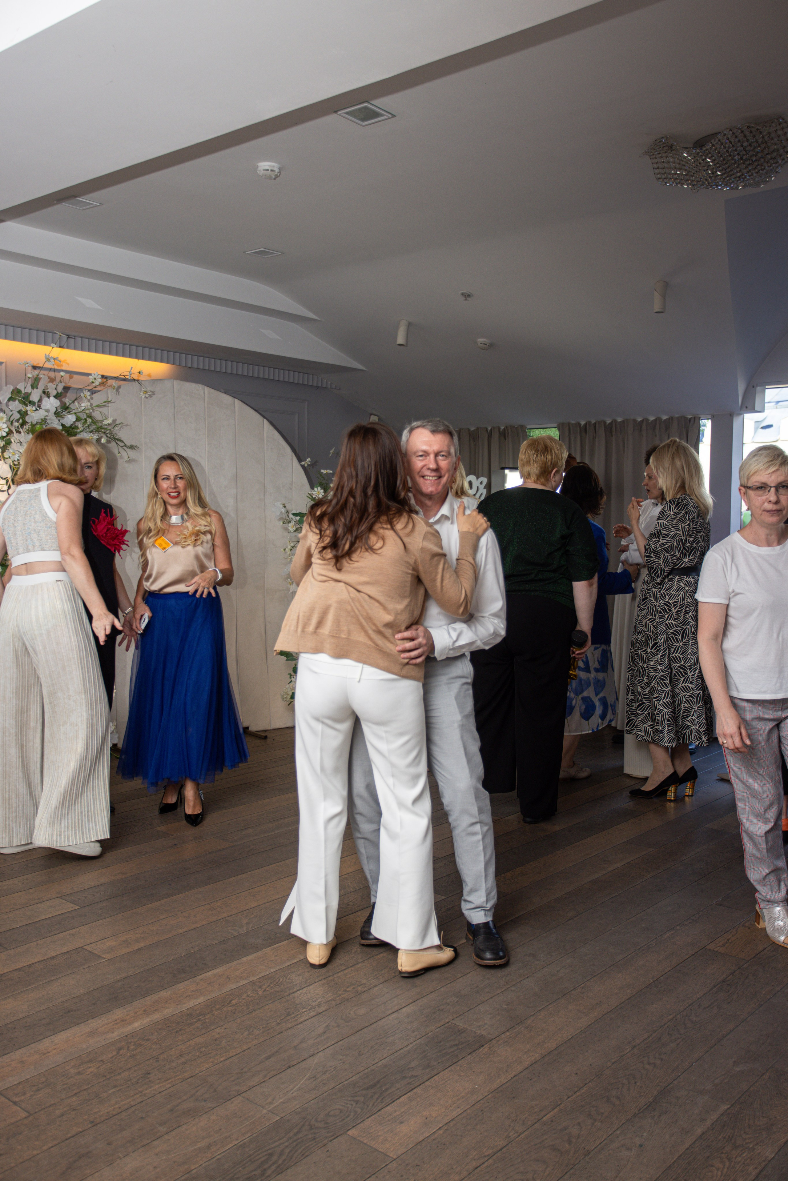 Встреча выпускников. Стоматологи СПб. Семейный фотограф в Вышнем Волочке — Ульяна Иванова | Фотосессии для всей семьи