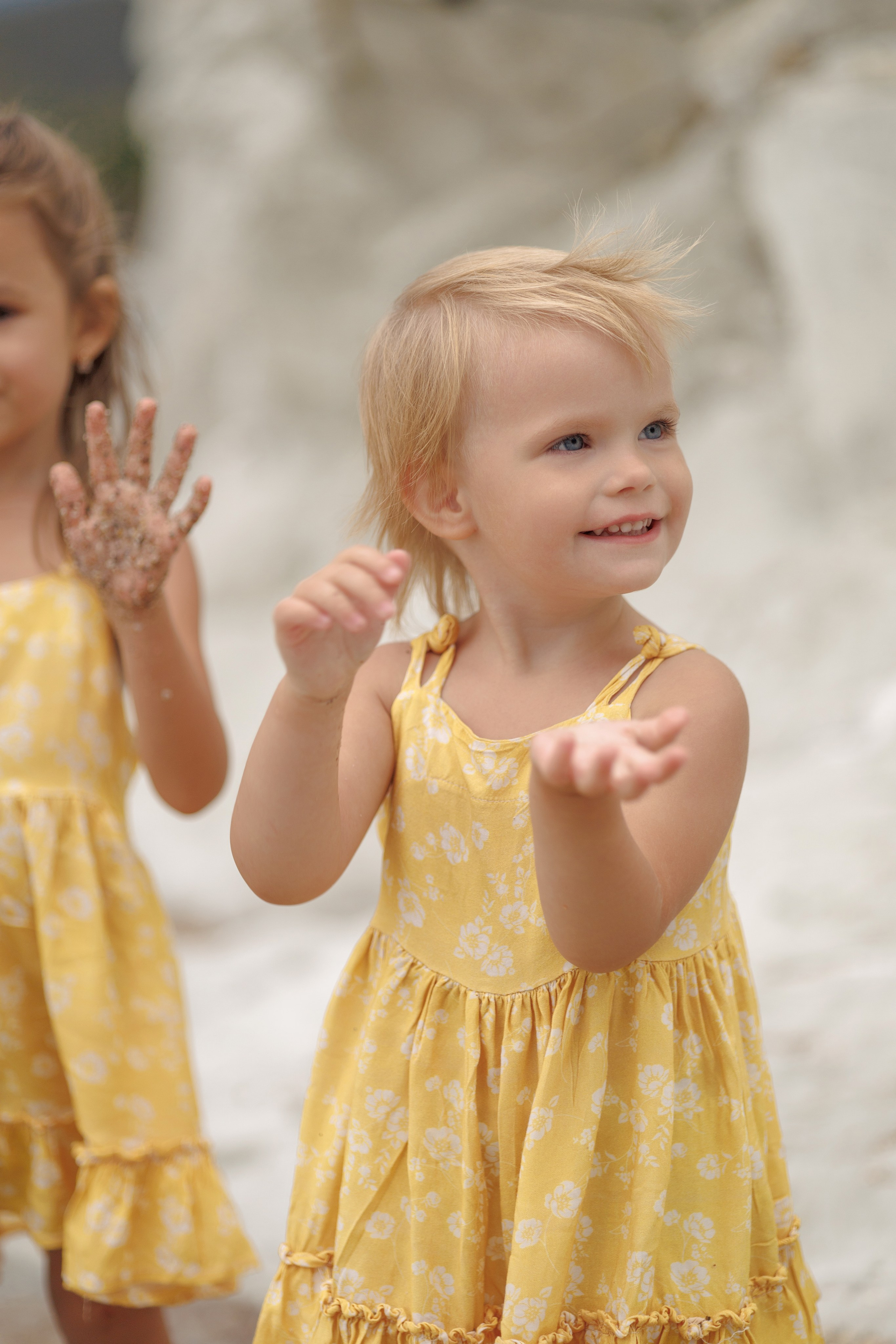 На пустынном пляже. Семейный и портретный фотограф в Геленджике Любовь Бодрова