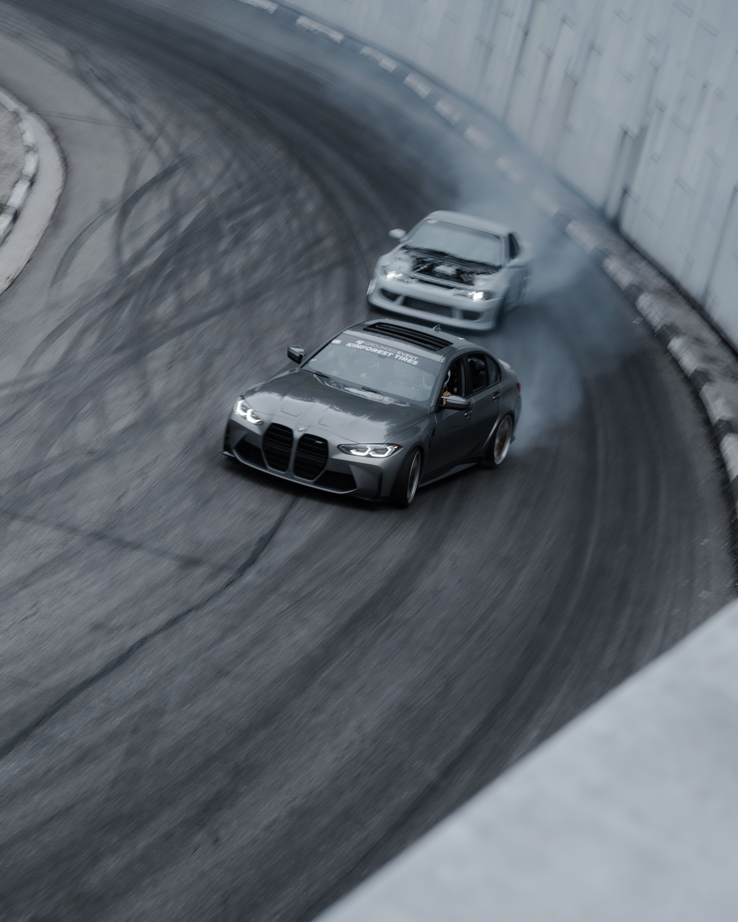 //GROUNDED2025. Автомобильный фотограф