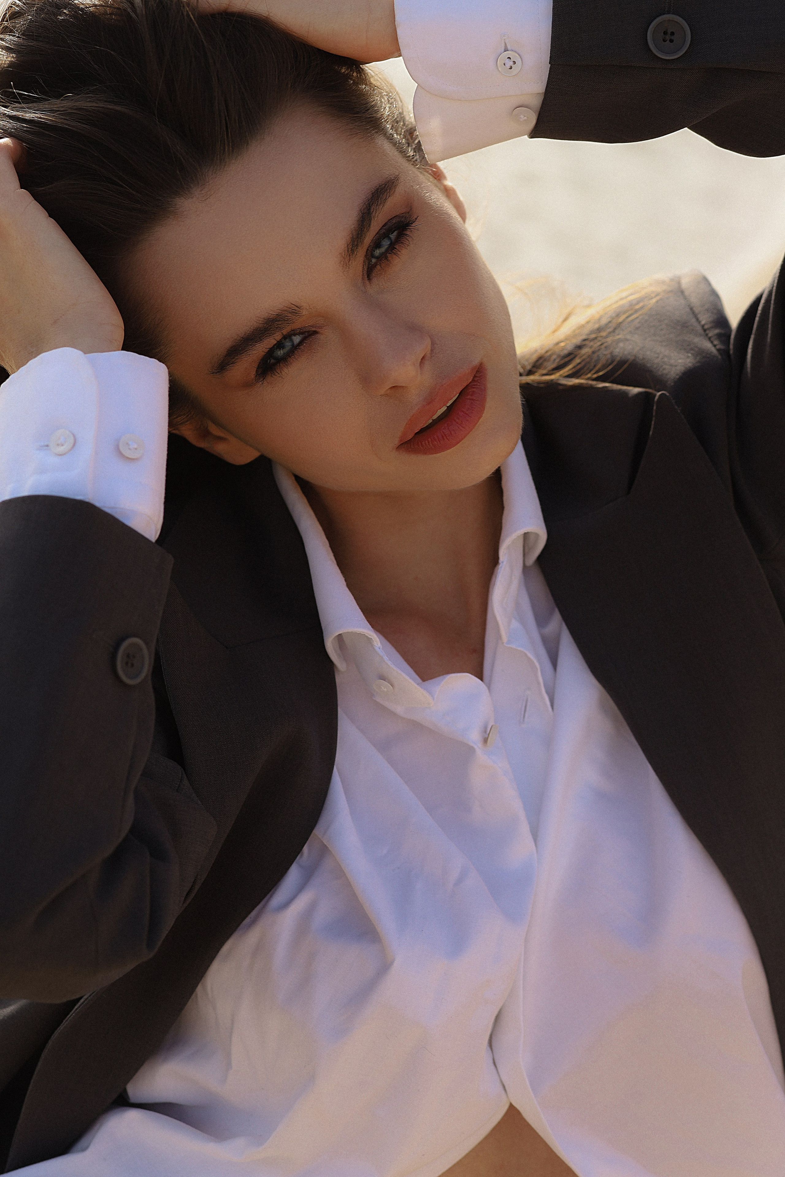 Мария, съемка на берегу