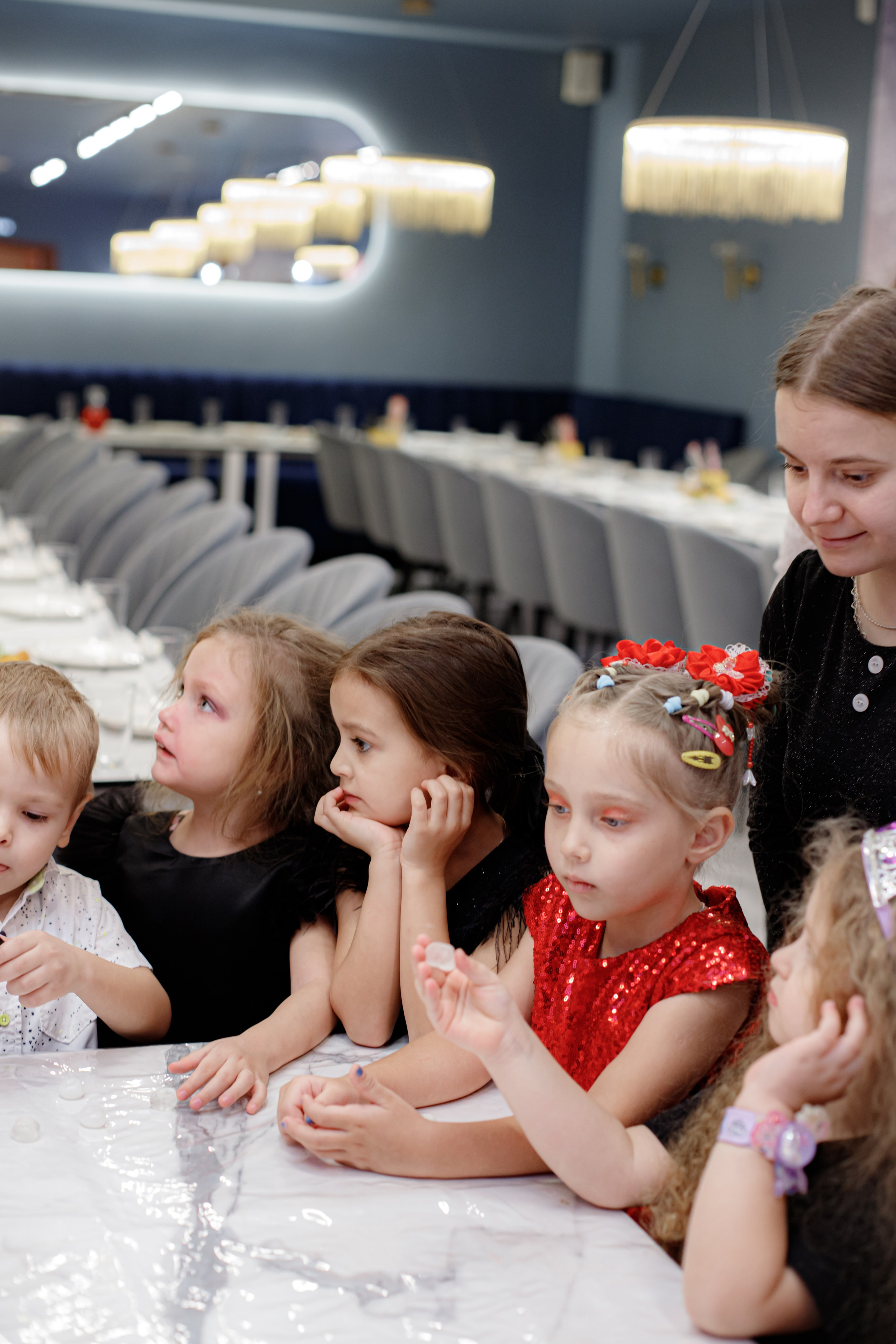 ASIA'S BIRTHDAY PARTY. Photokarish