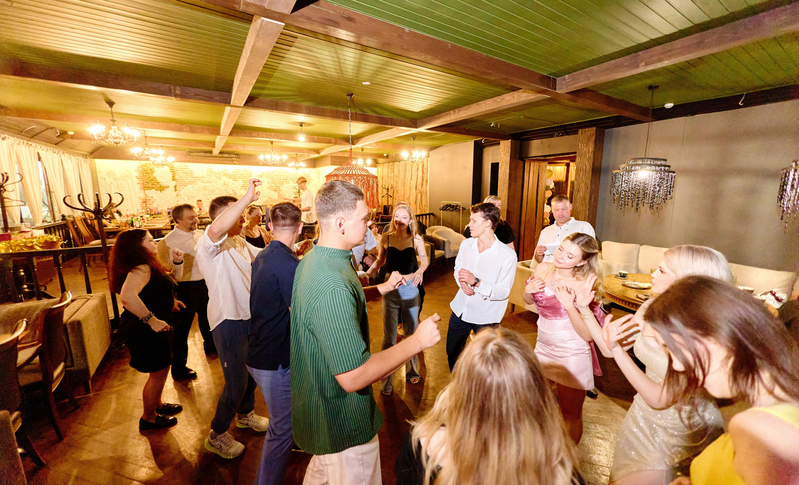 Выпускной 35 Сош. Фотограф Выпускные альбомы Таганрог Сергей Коробченко