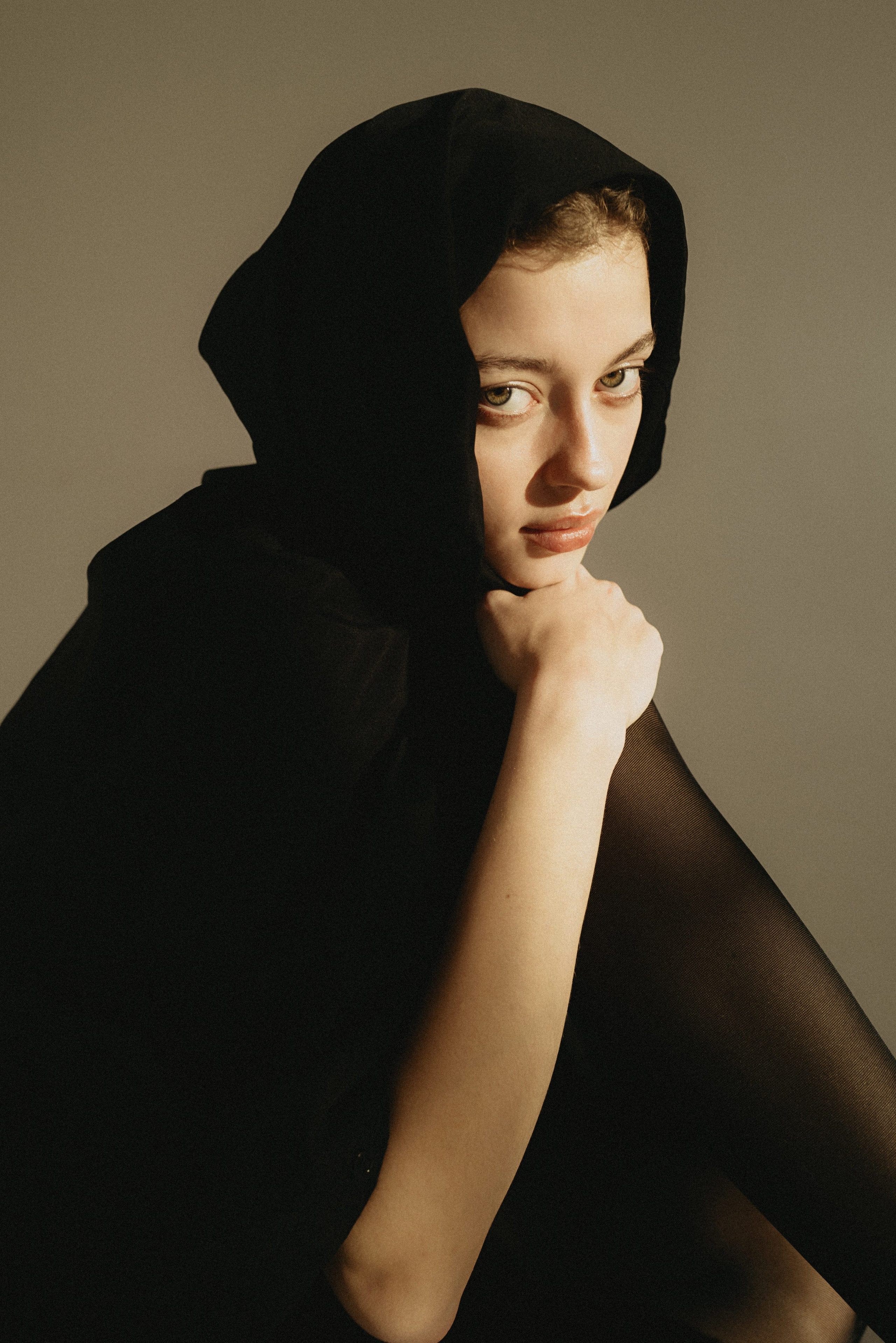 I am Diana, a portrait photographer. I take pictures around the world