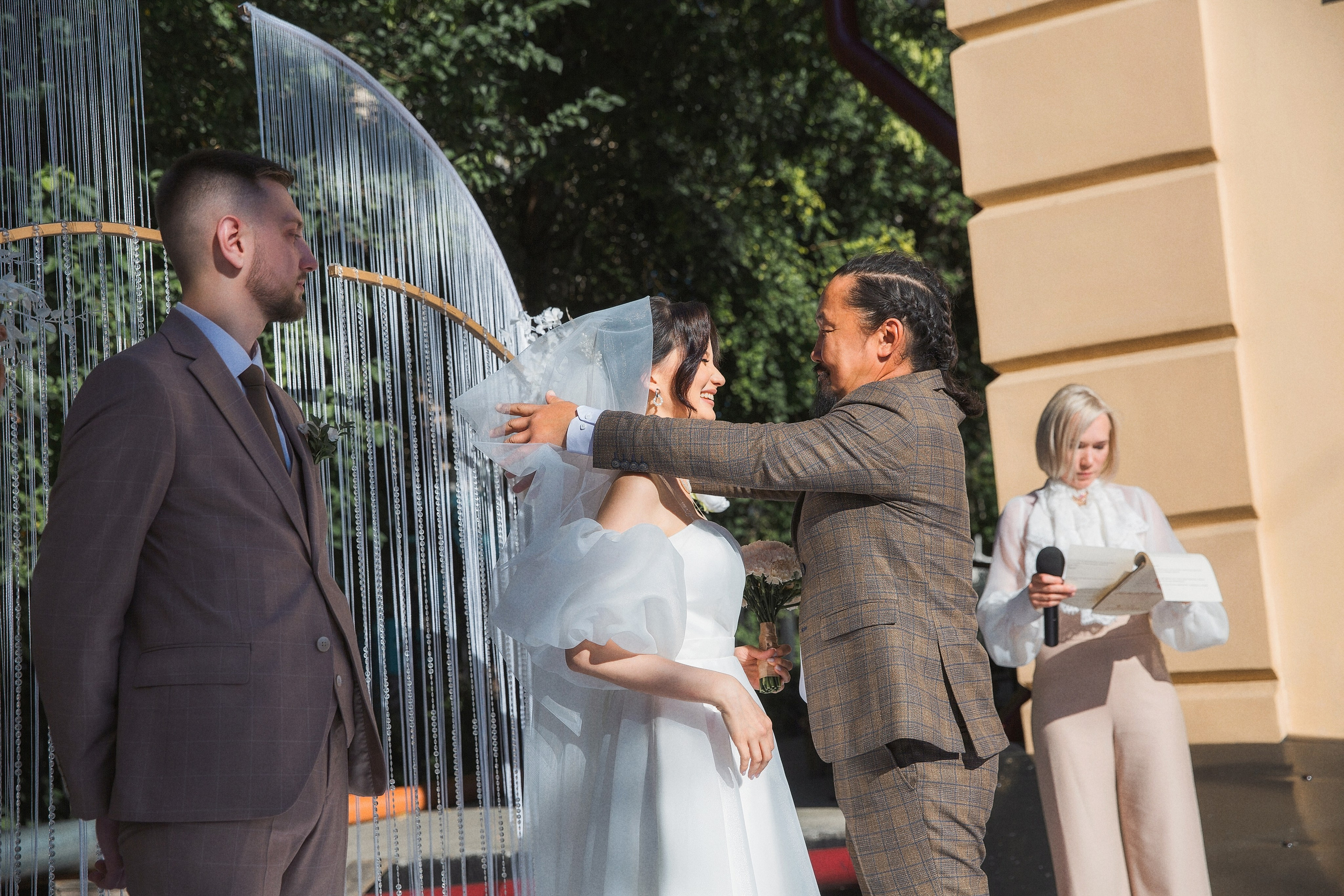 Иван и Веолетта. Свадебный и семейный фотограф в Иркутске Александр Цыганков