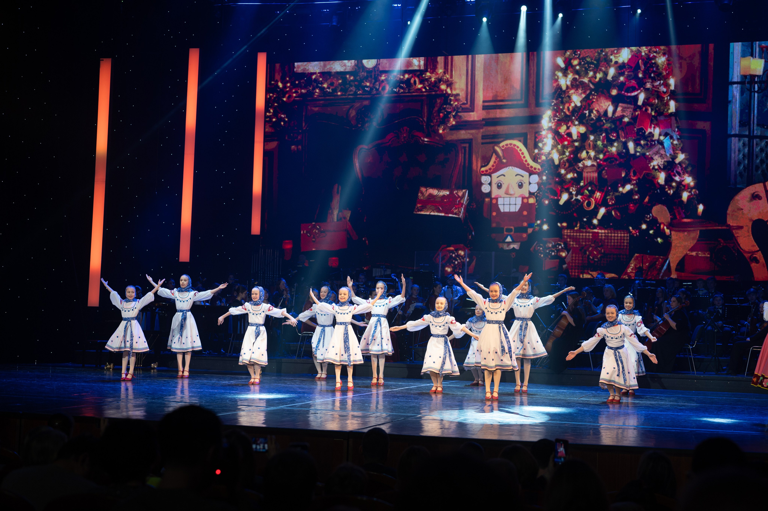 Отчетный концерт ДШИ «Гармония» «Зимняя гармония». Фотограф новорожденных, семейный детский в Тюмени Татьяна Морозова