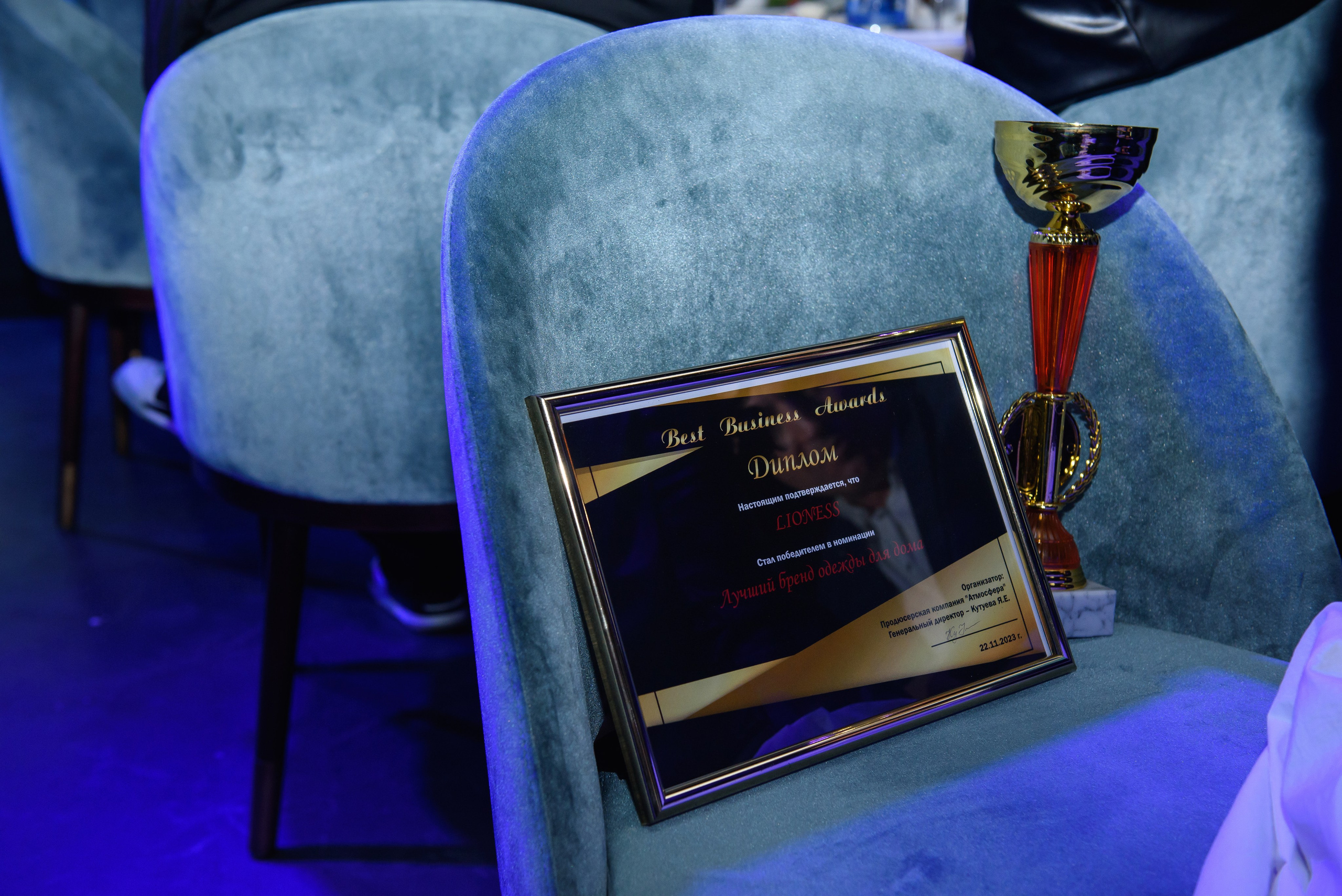 Личный фотограф на бизнес-церемонию, ресторан Caspian. Бренд-фотограф для экспертов и блогеров в Москве Влада Горбовская