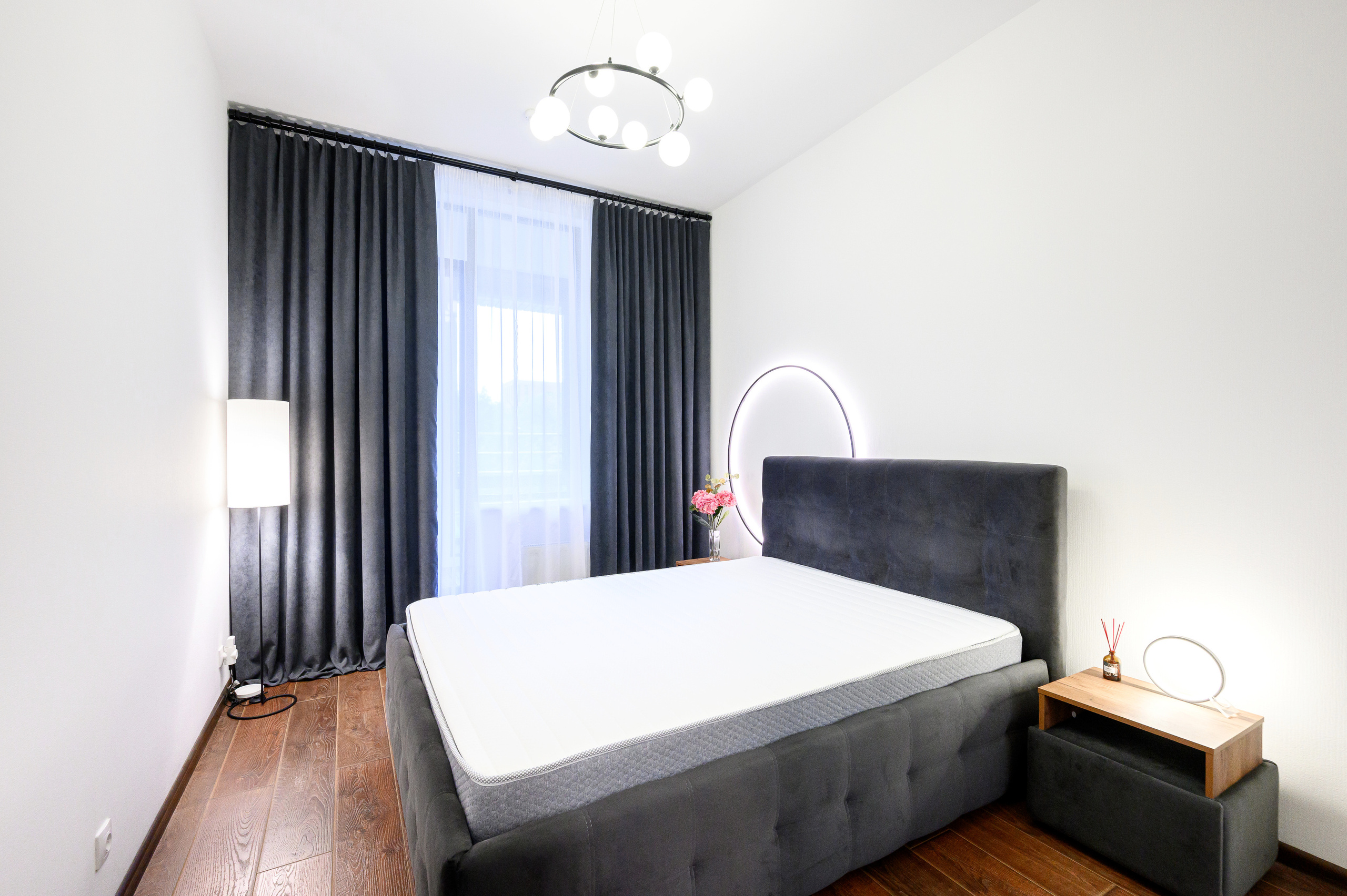 Квартира на продажу. Интерьерный фотограф. Фото- видеосъемка недвижимости Санкт-Петербург