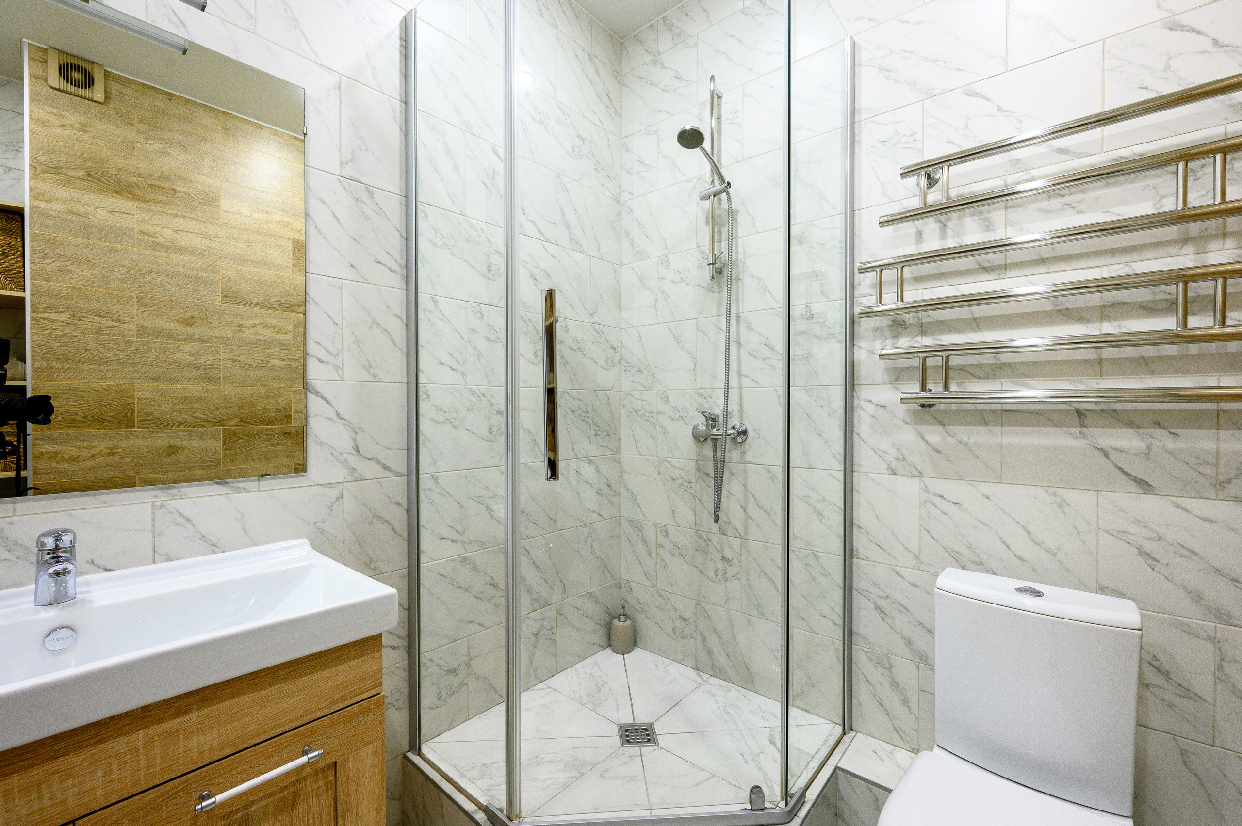 Светлая студия на продажу. Интерьерный фотограф. Фото- видеосъемка недвижимости Санкт-Петербург