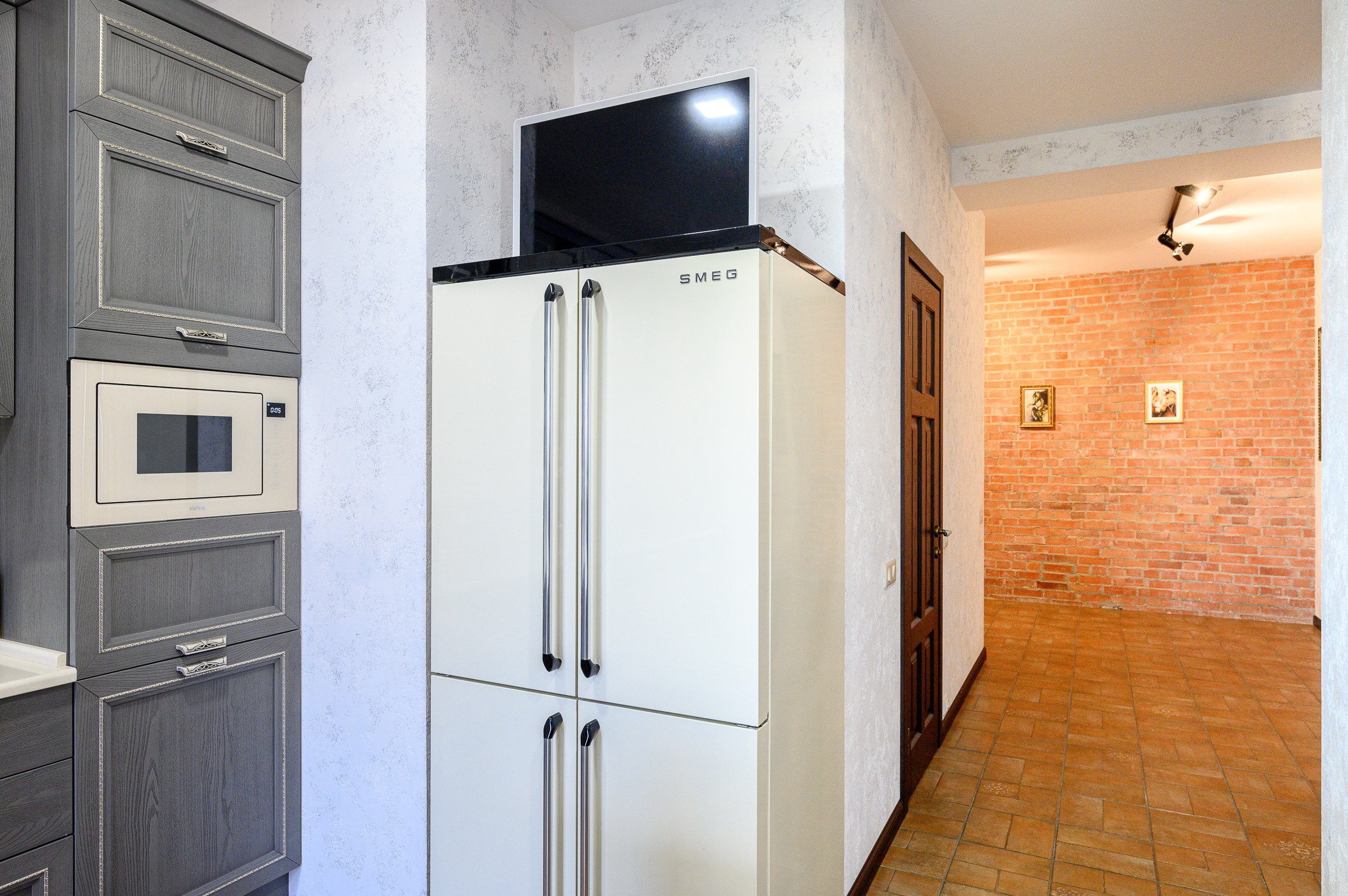 Квартира Санкт-Петербурге. Интерьерный фотограф. Фото- видеосъемка недвижимости Санкт-Петербург