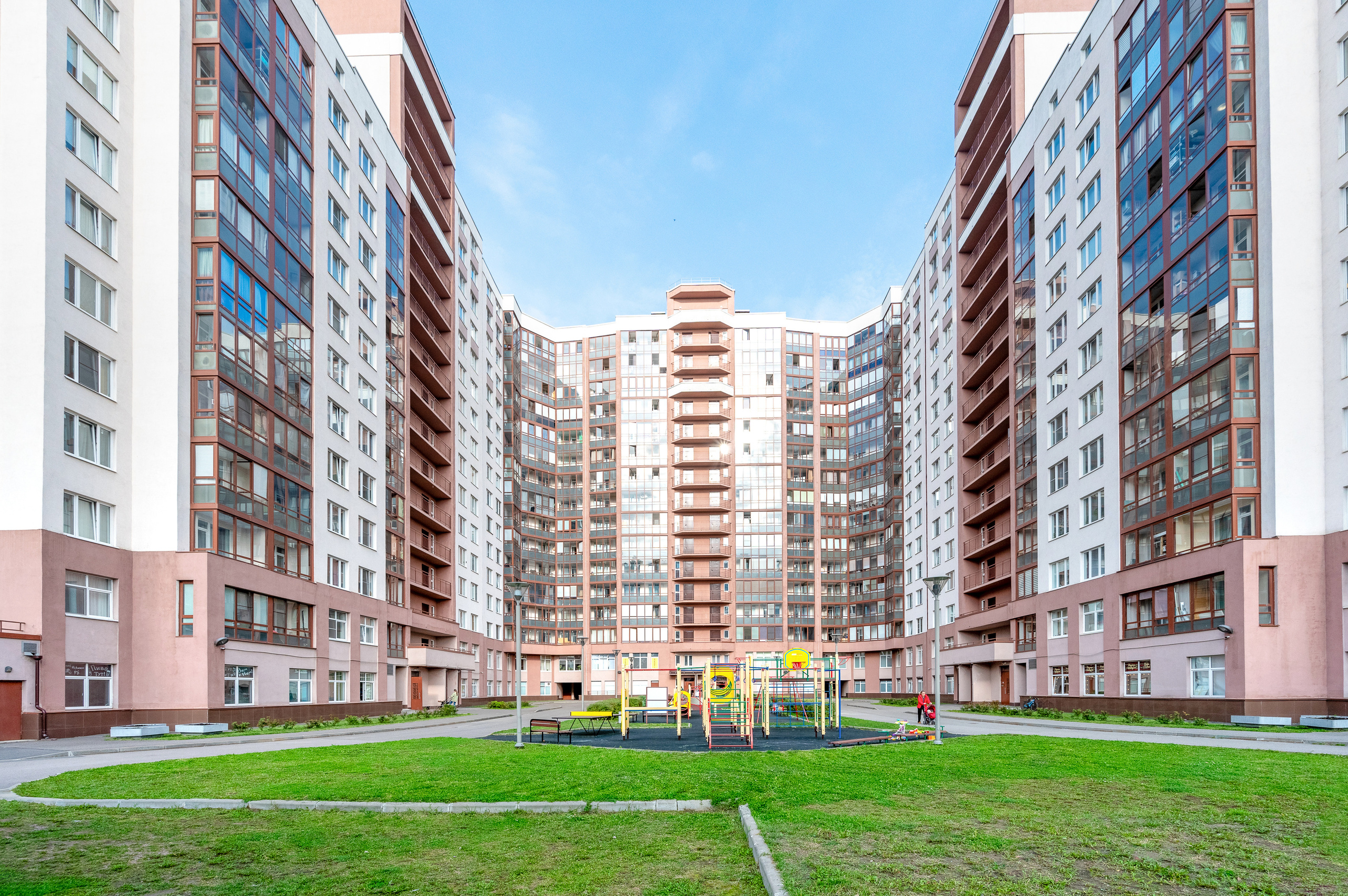 Светлая студия на продажу. Интерьерный фотограф. Фото- видеосъемка недвижимости Санкт-Петербург