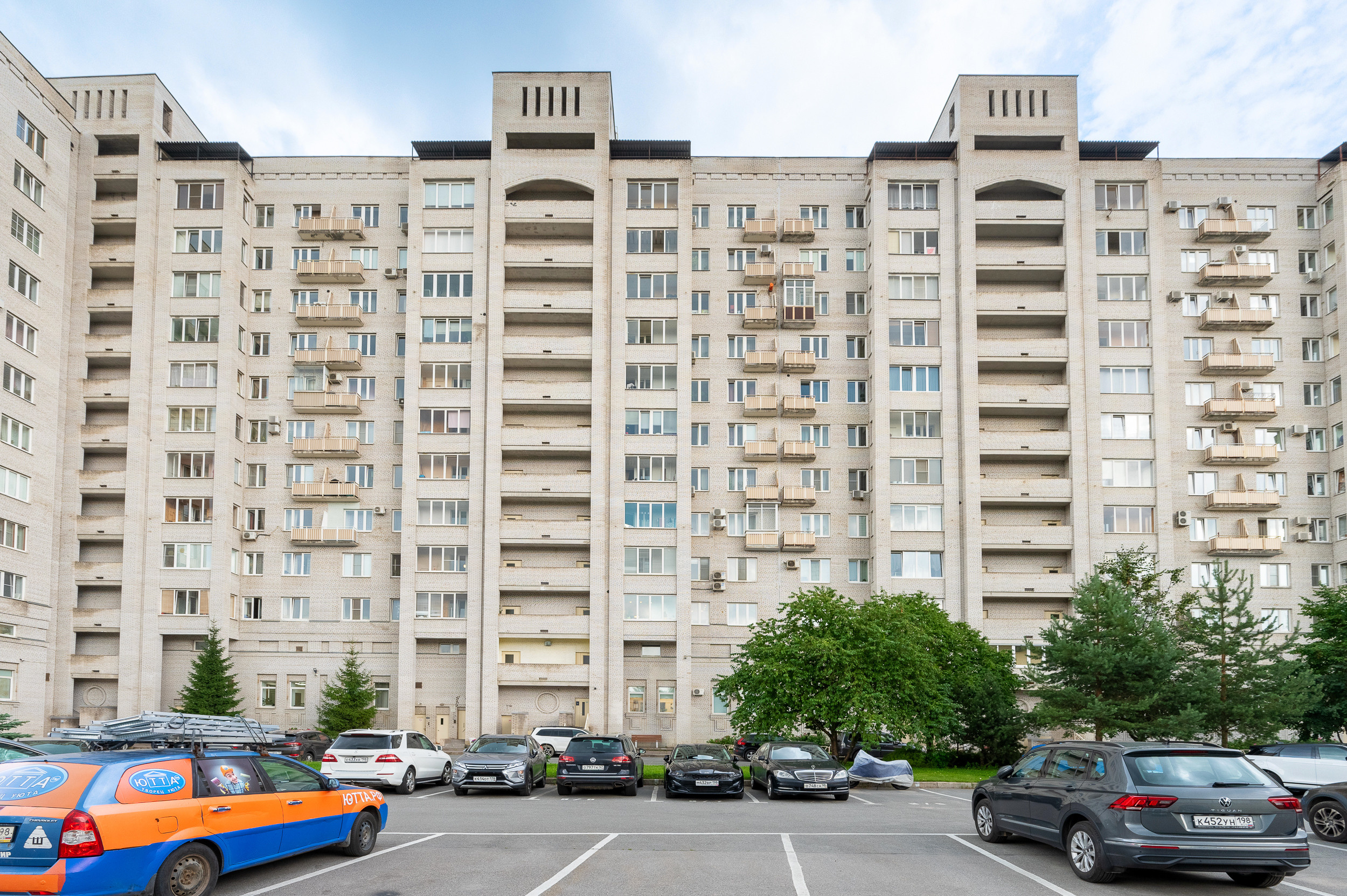 Квартира Санкт-Петербурге. Интерьерный фотограф. Фото- видеосъемка недвижимости Санкт-Петербург