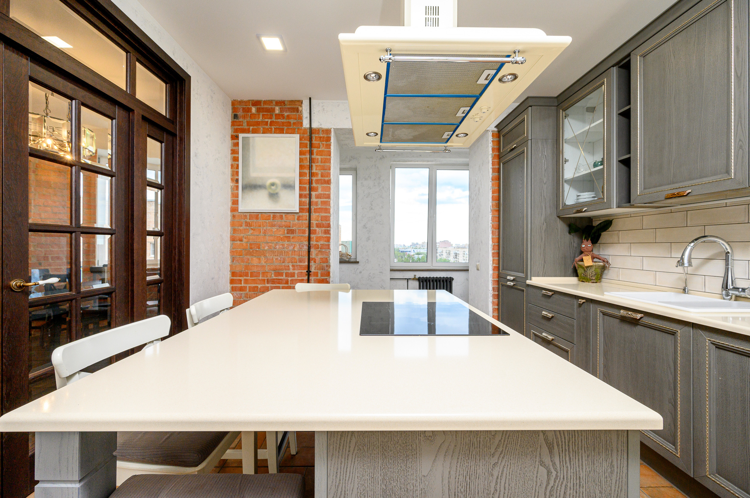 Квартира Санкт-Петербурге. Интерьерный фотограф. Фото- видеосъемка недвижимости Санкт-Петербург