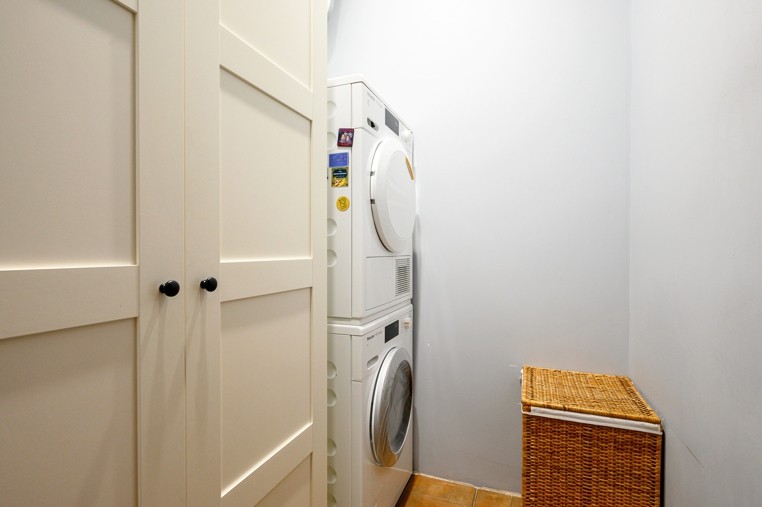 Квартира Санкт-Петербурге. Интерьерный фотограф. Фото- видеосъемка недвижимости Санкт-Петербург