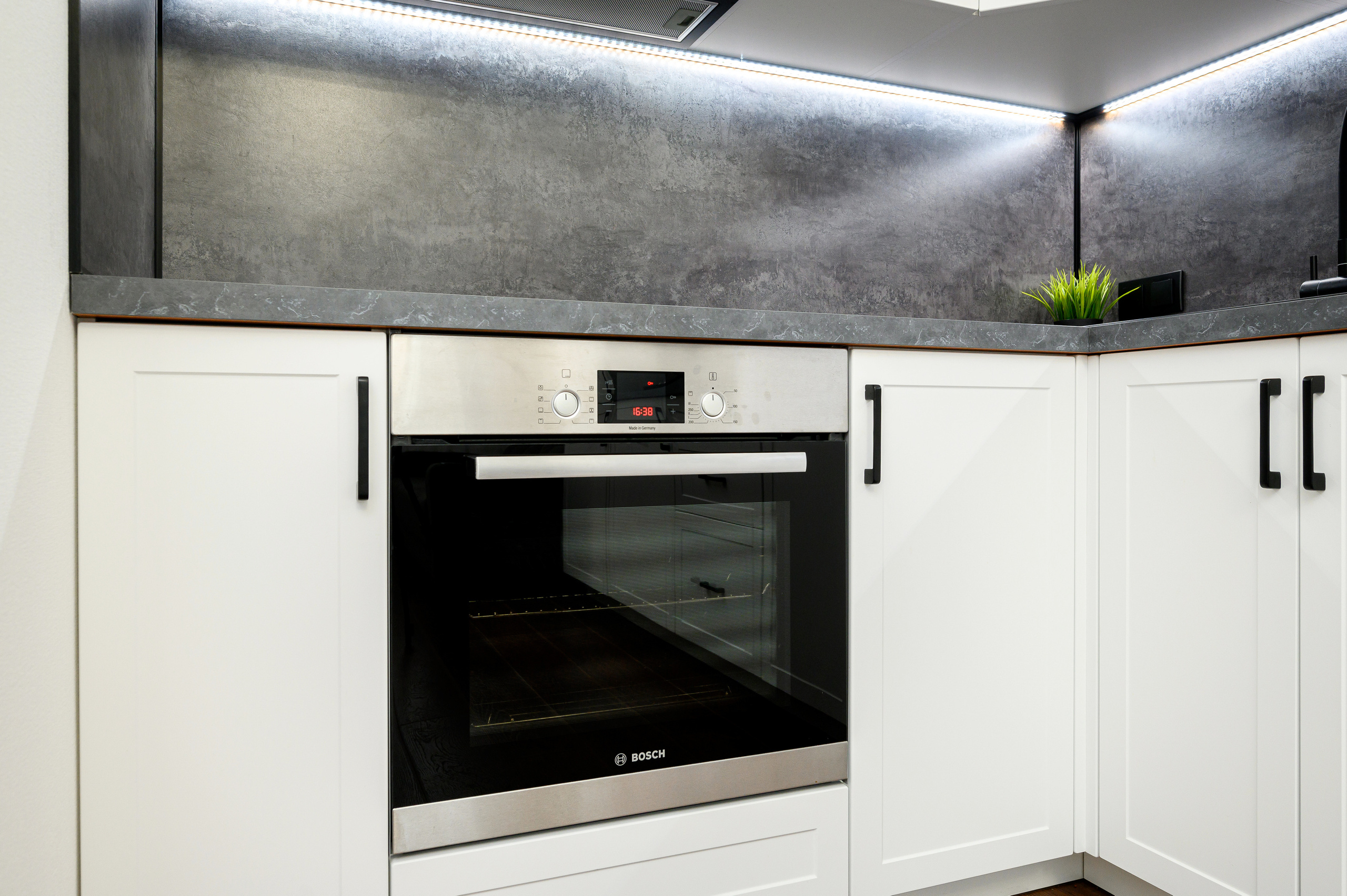 Квартира на продажу. Интерьерный фотограф. Фото- видеосъемка недвижимости Санкт-Петербург