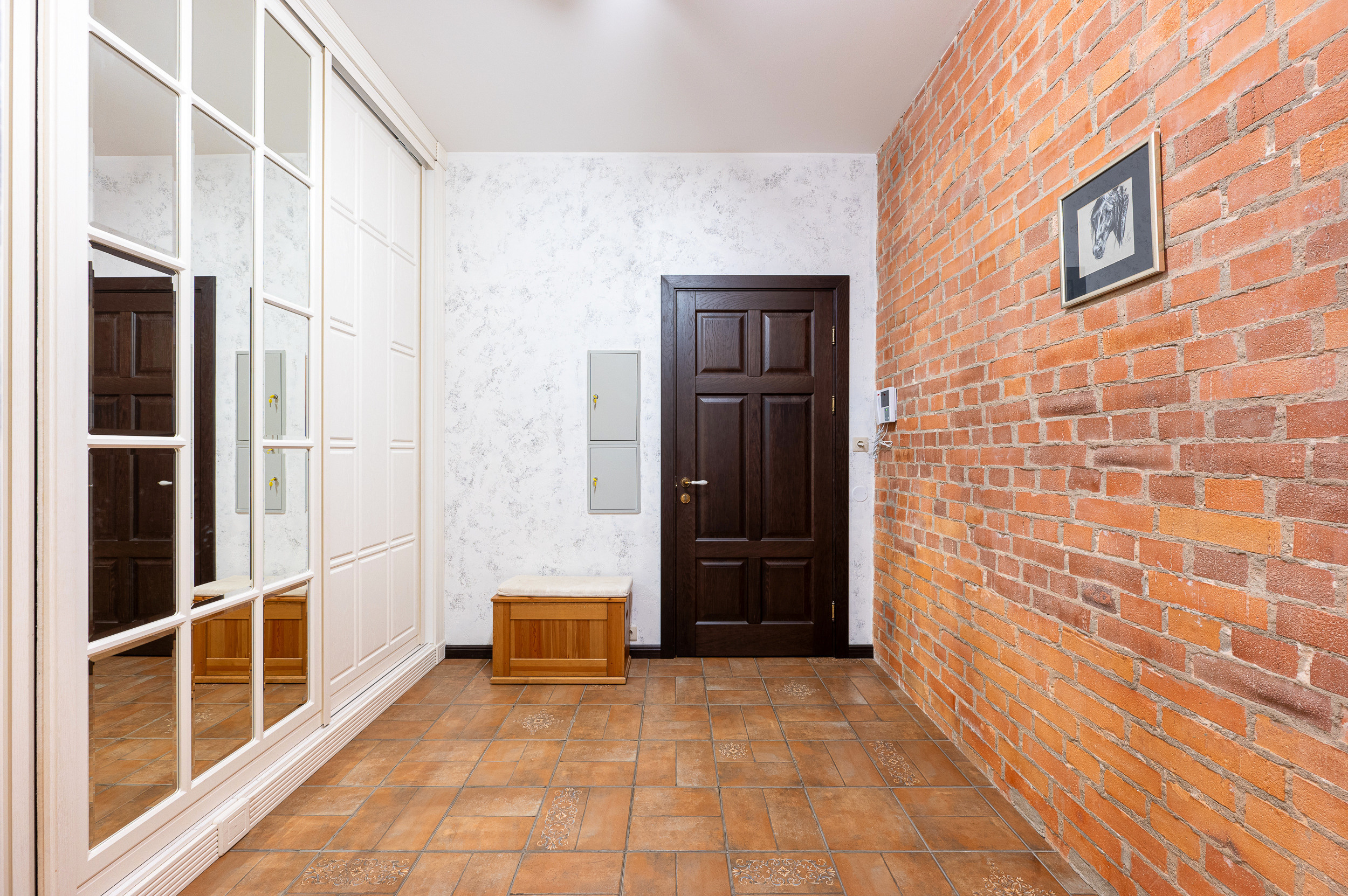 Квартира Санкт-Петербурге. Интерьерный фотограф. Фото- видеосъемка недвижимости Санкт-Петербург