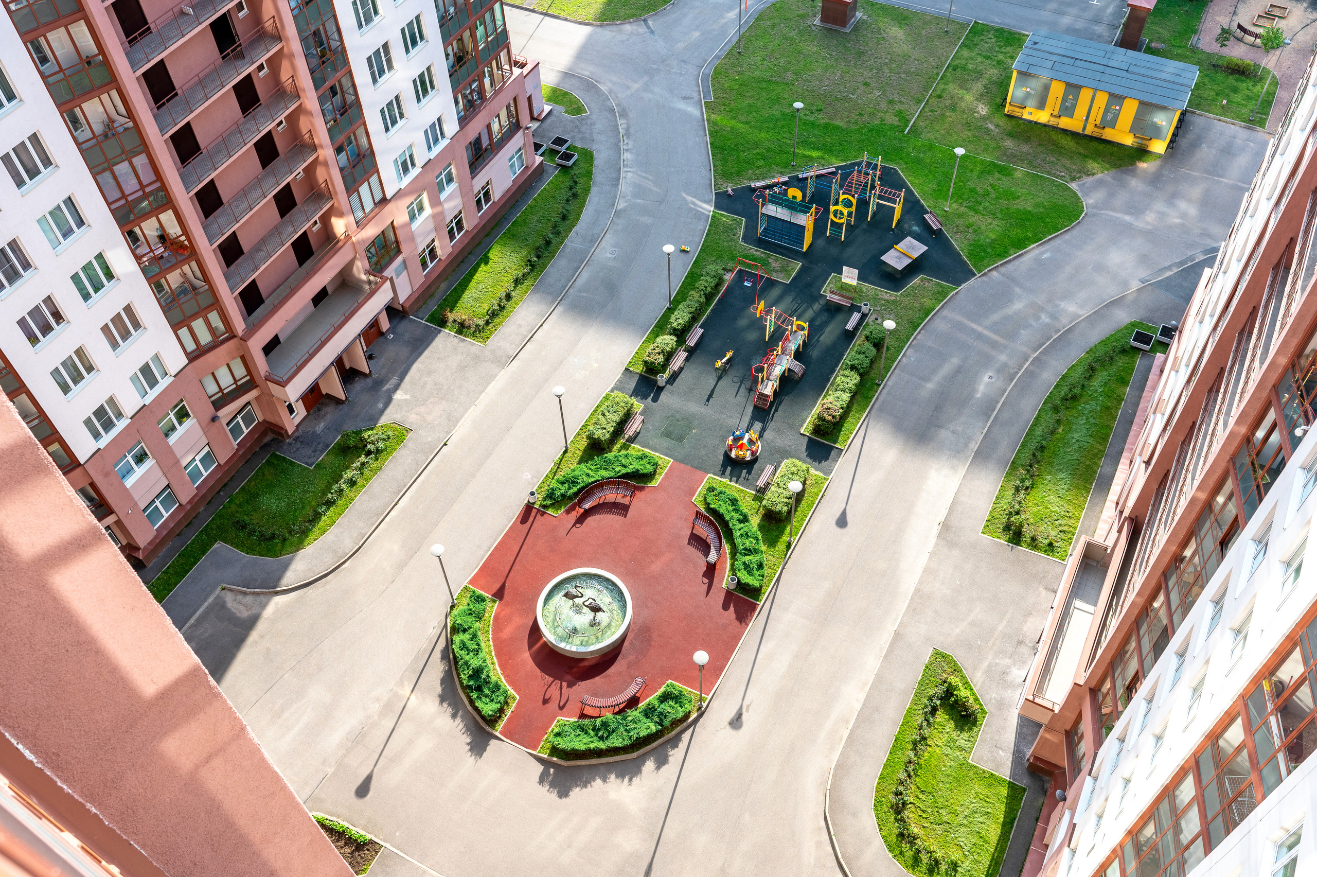 Светлая студия на продажу. Интерьерный фотограф. Фото- видеосъемка недвижимости Санкт-Петербург