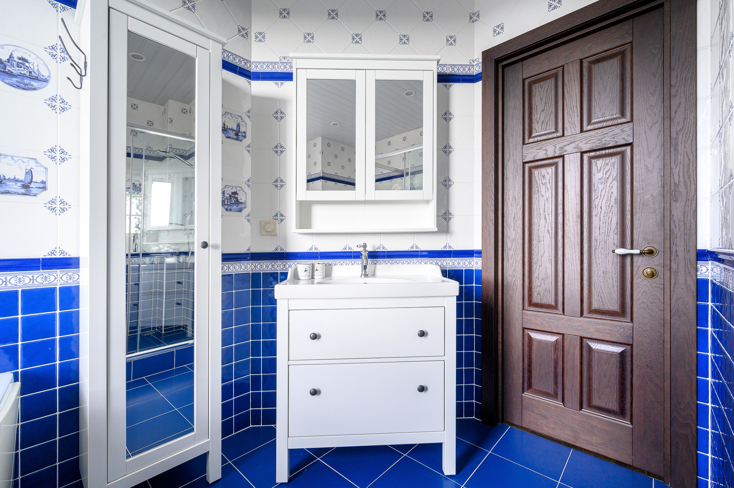 Квартира Санкт-Петербурге. Интерьерный фотограф. Фото- видеосъемка недвижимости Санкт-Петербург