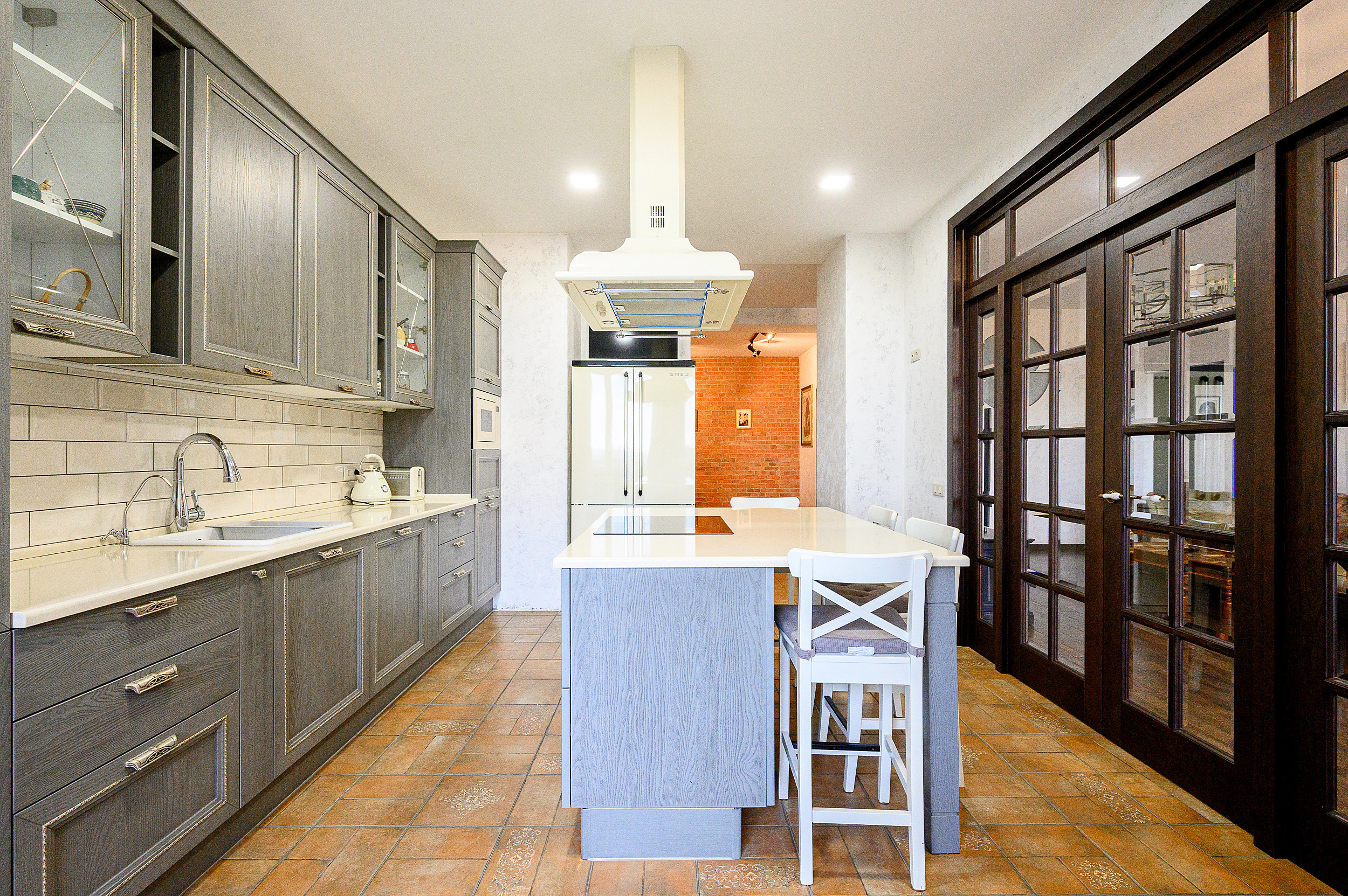 Квартира Санкт-Петербурге. Интерьерный фотограф. Фото- видеосъемка недвижимости Санкт-Петербург