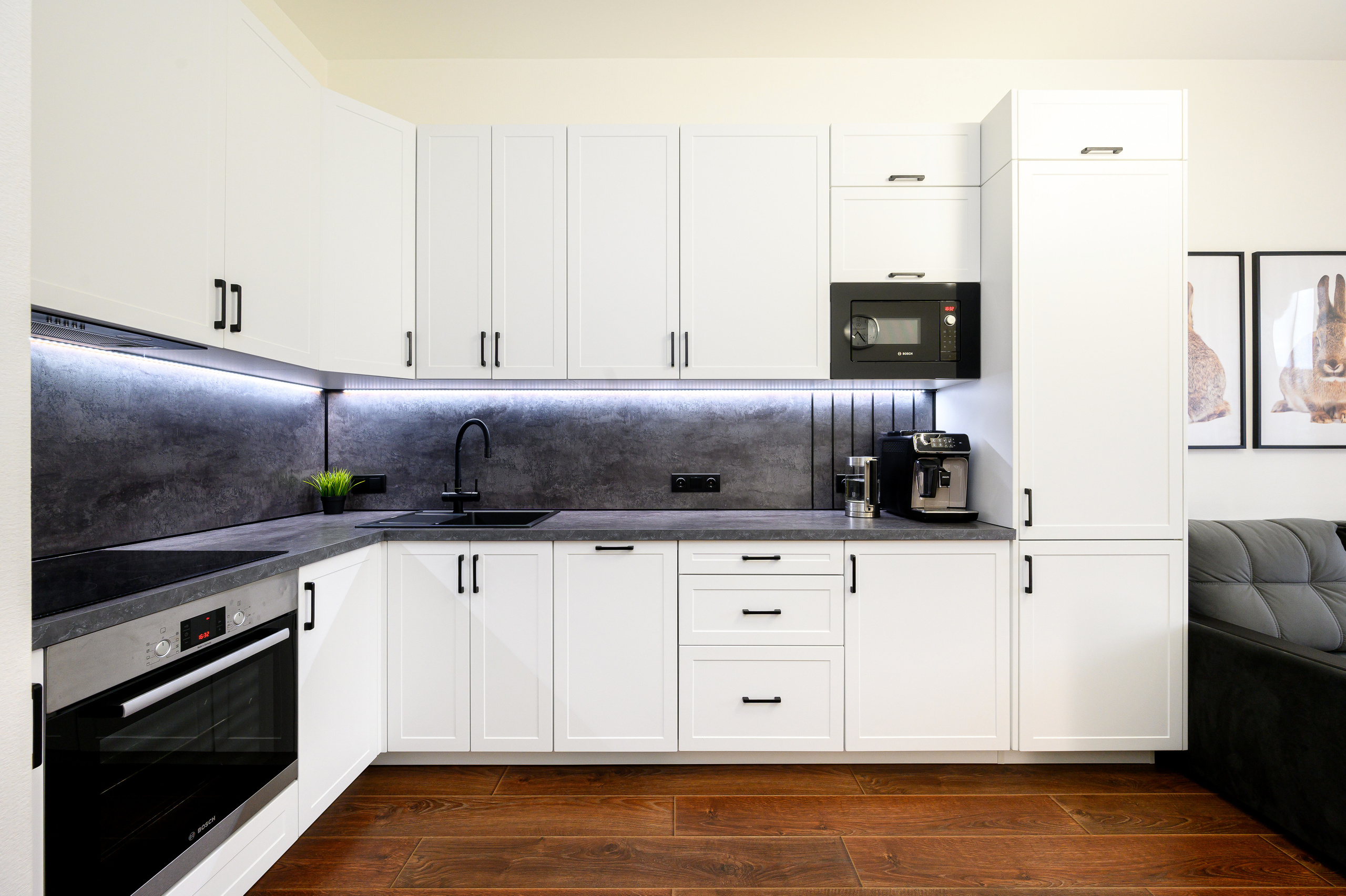 Квартира на продажу. Интерьерный фотограф. Фото- видеосъемка недвижимости Санкт-Петербург