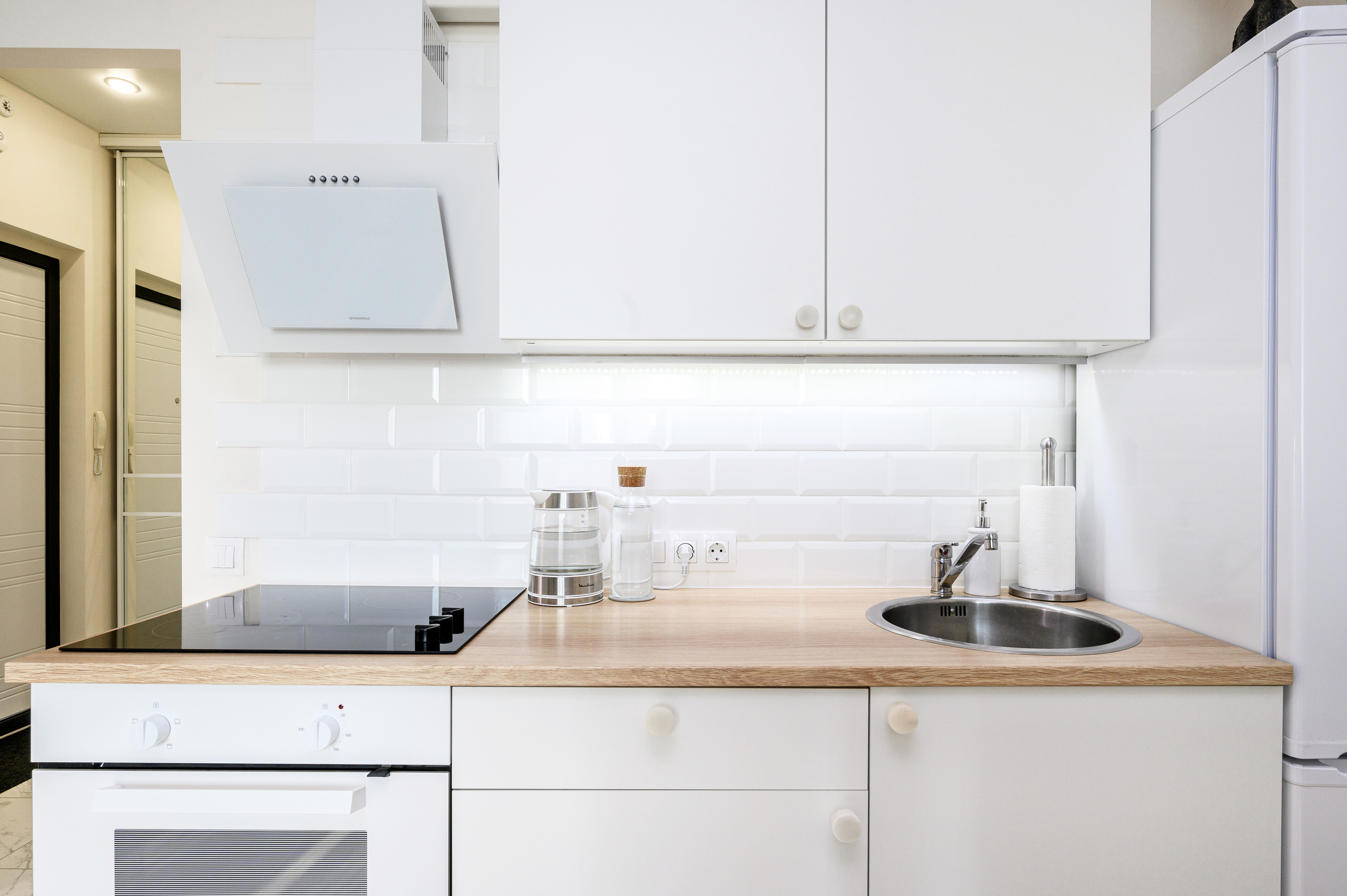 Светлая студия на продажу. Интерьерный фотограф. Фото- видеосъемка недвижимости Санкт-Петербург