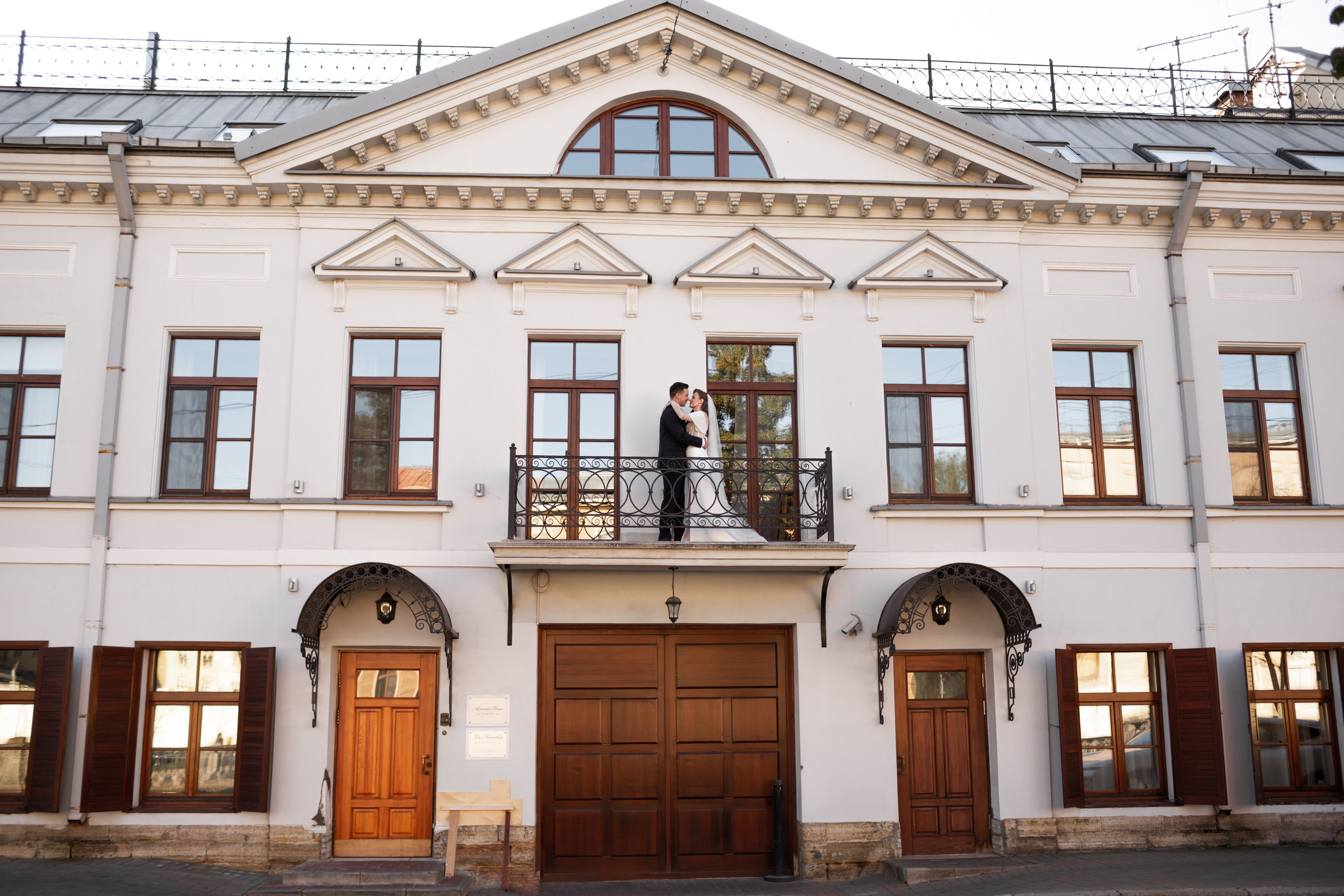 Свадьба в Петербурге в сентябре. Свадебный фотограф Кирилл Белый