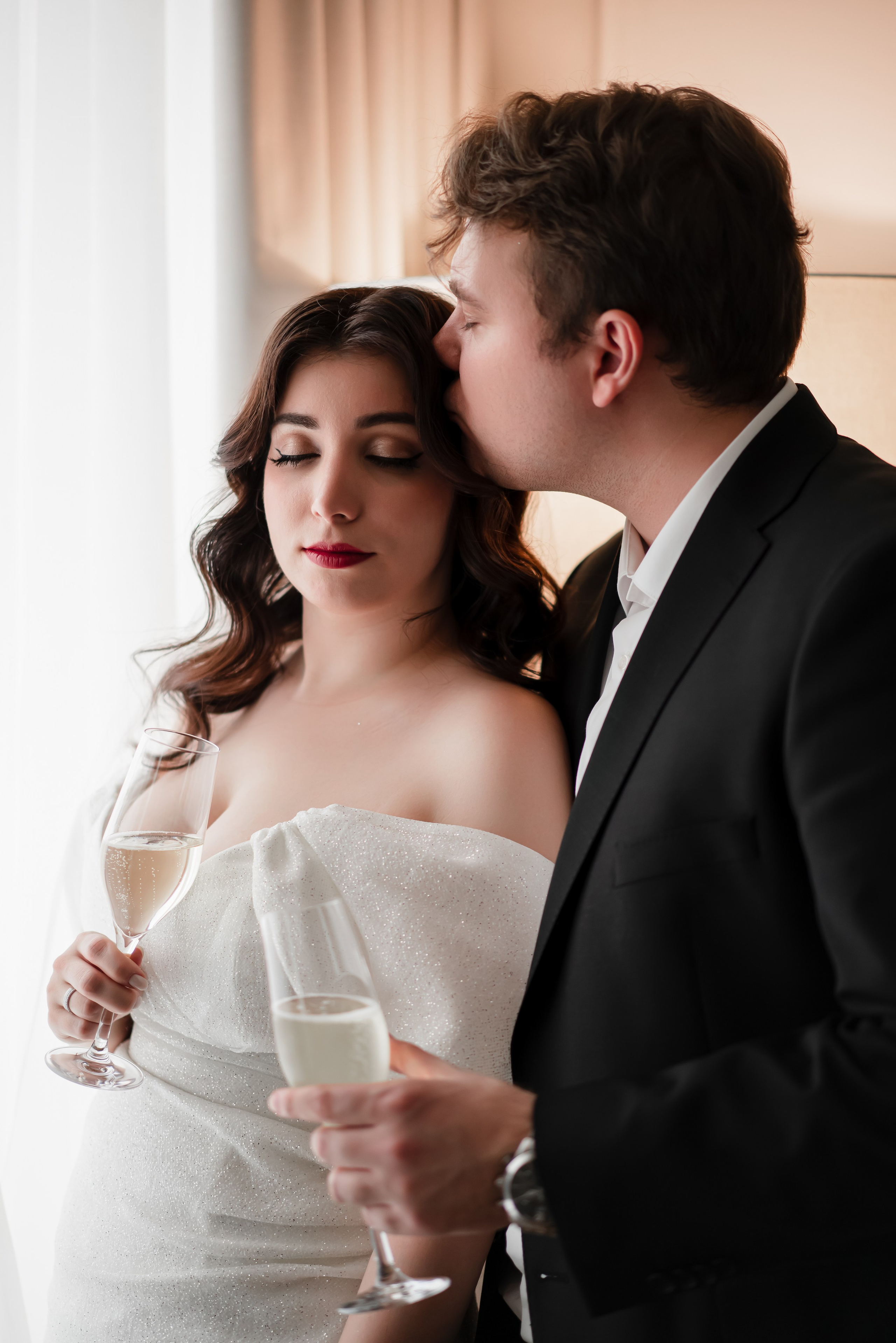 Виолетта & Дмитрий / Moscow Marriott Imperial Plaza. Свадебный фотограф Вера Климова