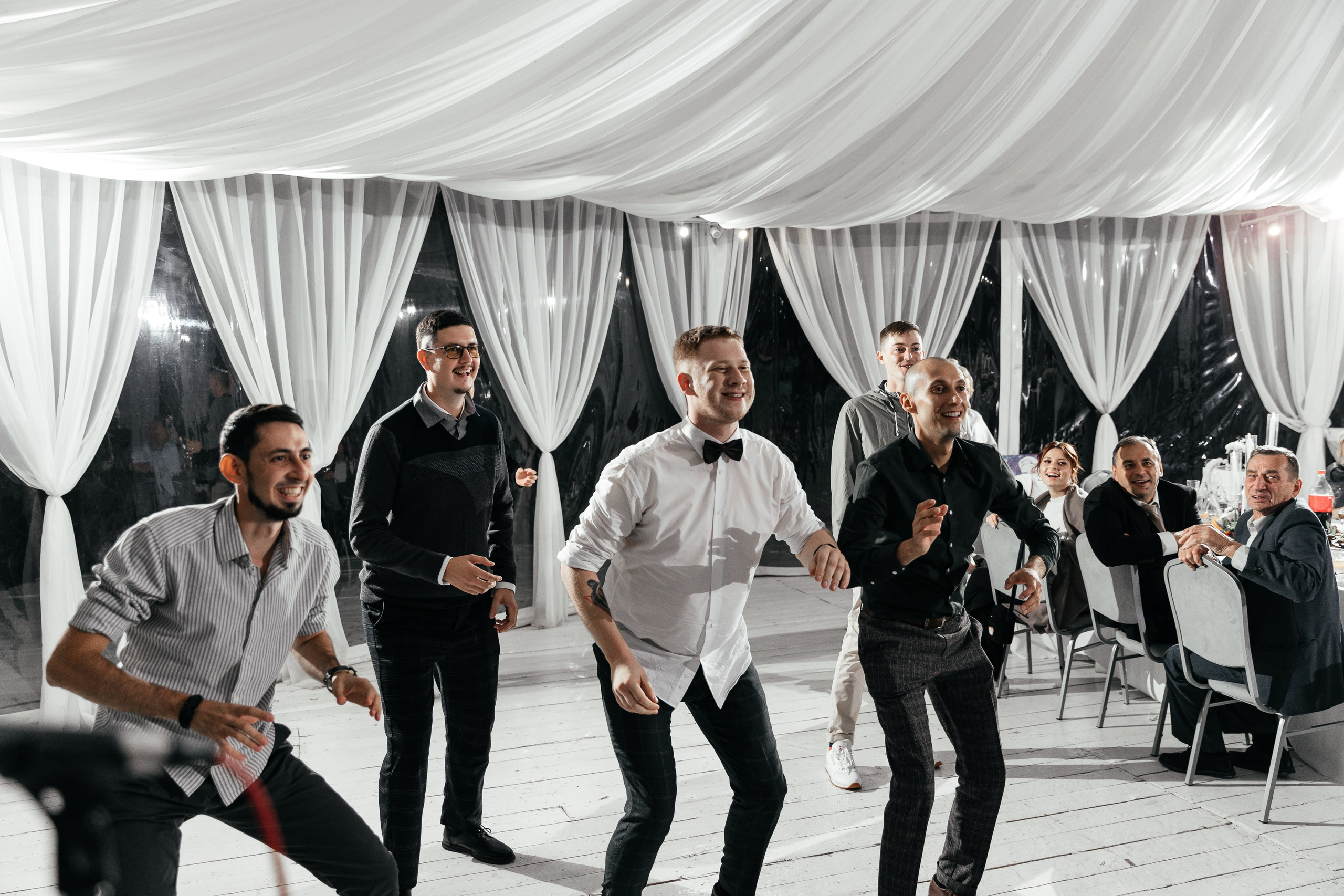 Свадебный фотограф Уфа — Руслан ГабдлисламовЖивые эмоции, красивые кадры, воспоминания на всю жизнь.Работаю по всей Республике Башкортоста. Свадебный фотограф Уфа Руслан Габдлисламов