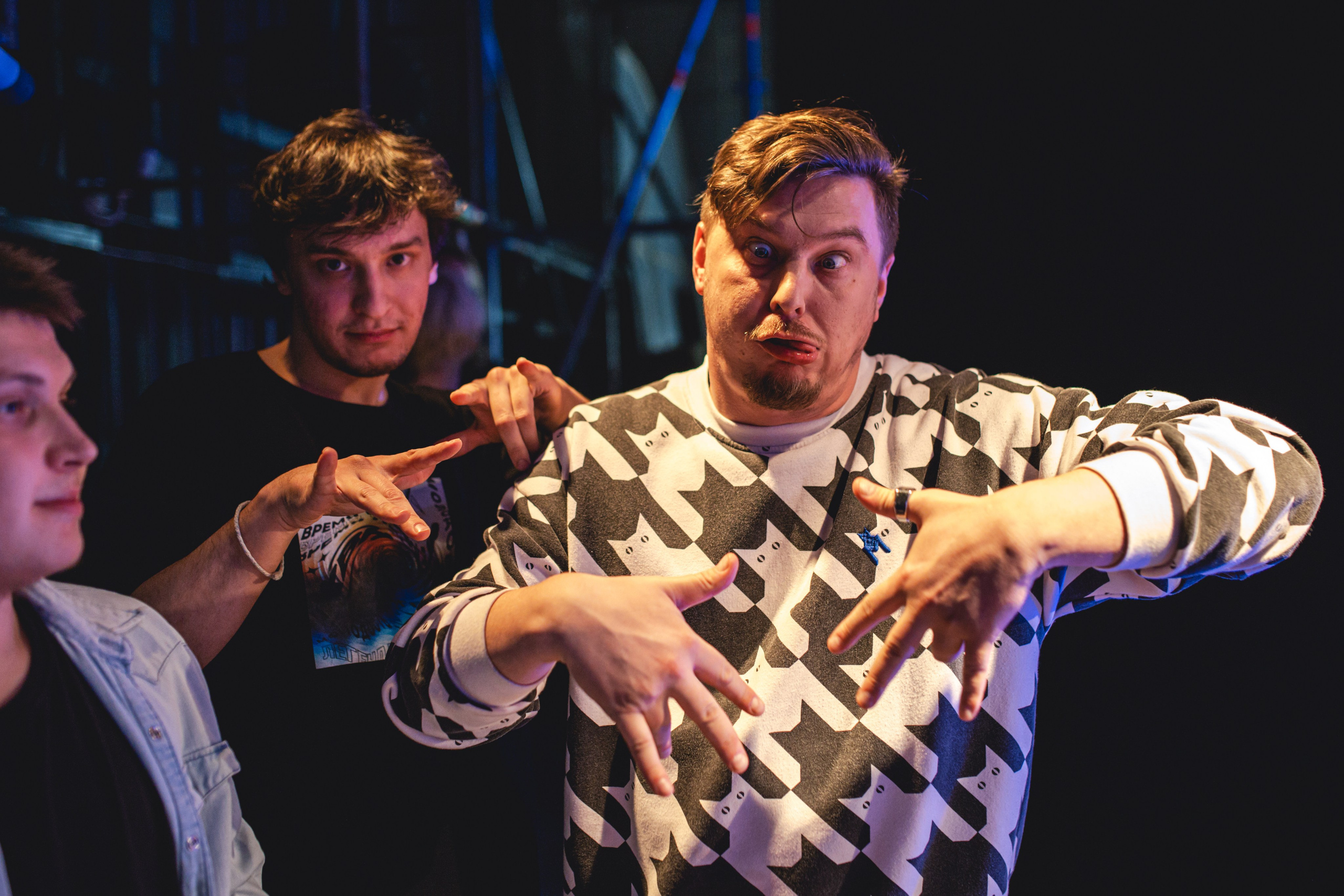 Закулисье Первой лиги КВН в Перми – бэкстэйдж фото. Репортажный фотограф в Перми Денис Голдобин