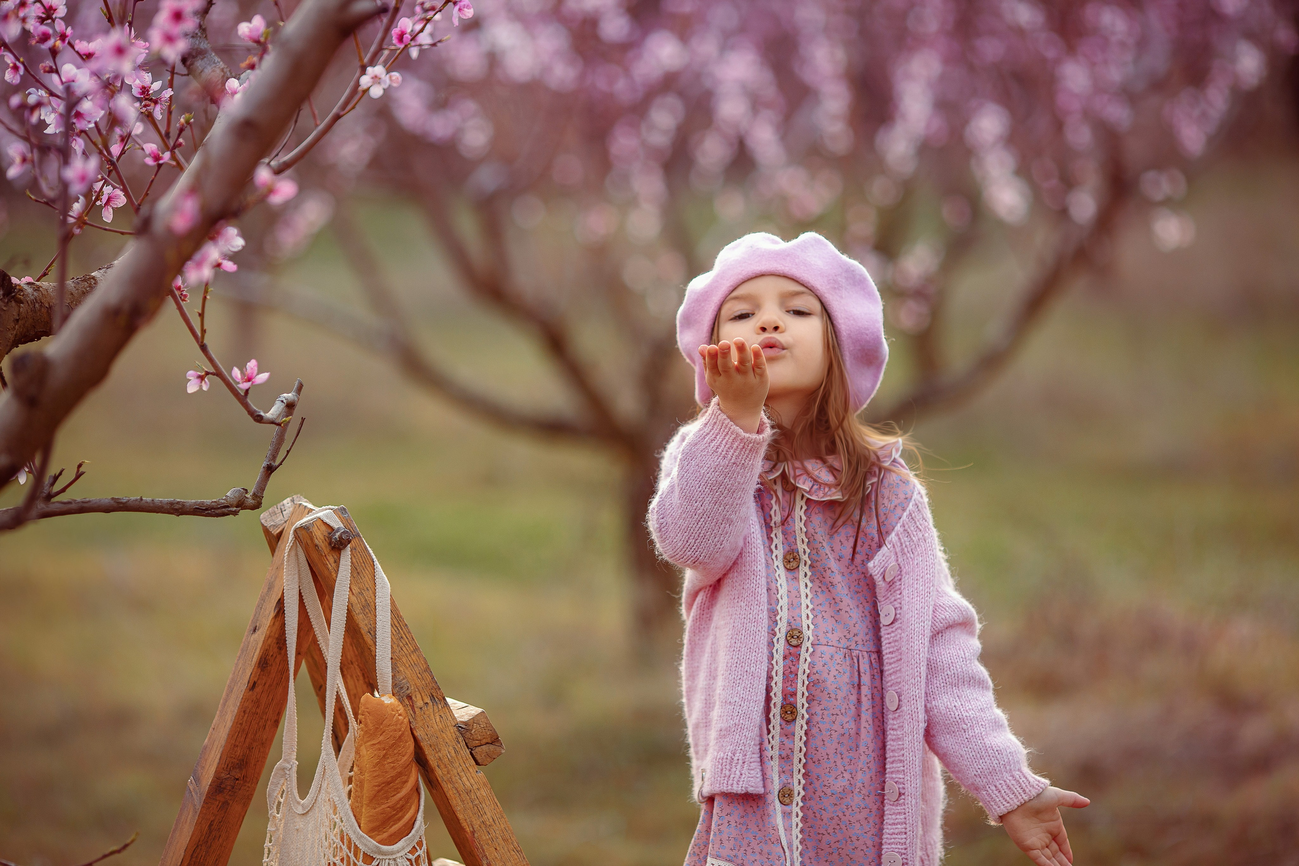 Цветущие персики 2025 г. Семейный и детский фотограф в Крыму Екатерина Швец