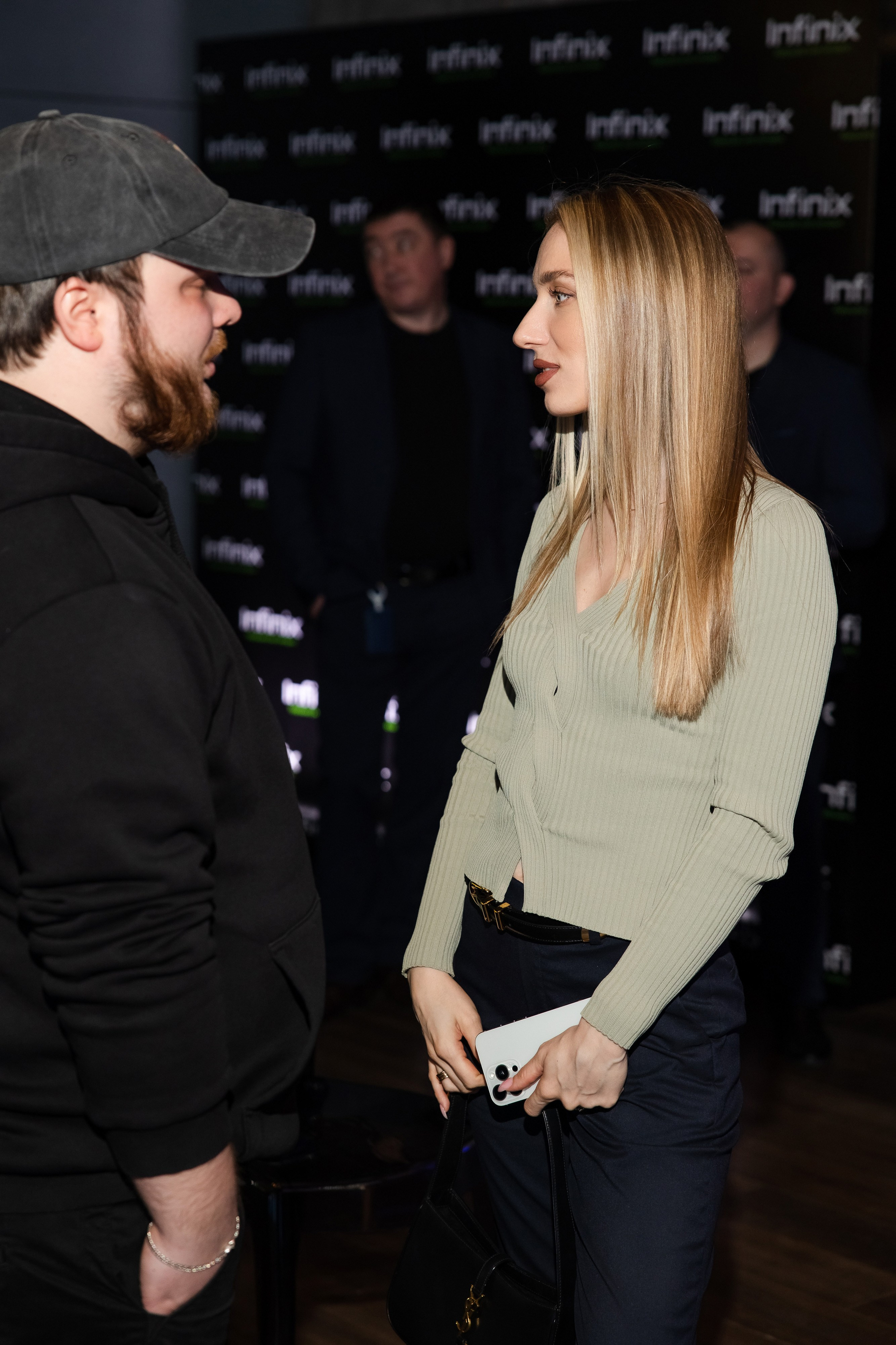 Презентация Infinix. Свадебный репортажный фотограф в Москве