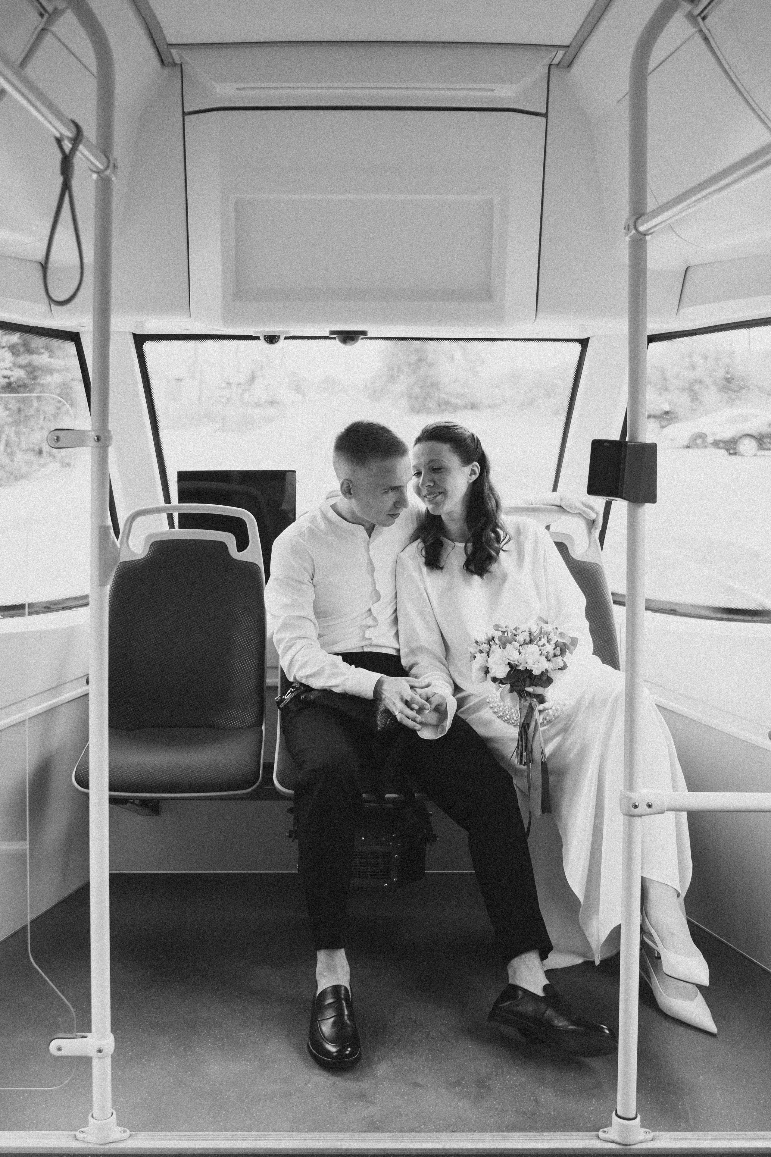 Никита и Аня в городе. Семейный, портретный фотограф Новосибирск. Оля Адова