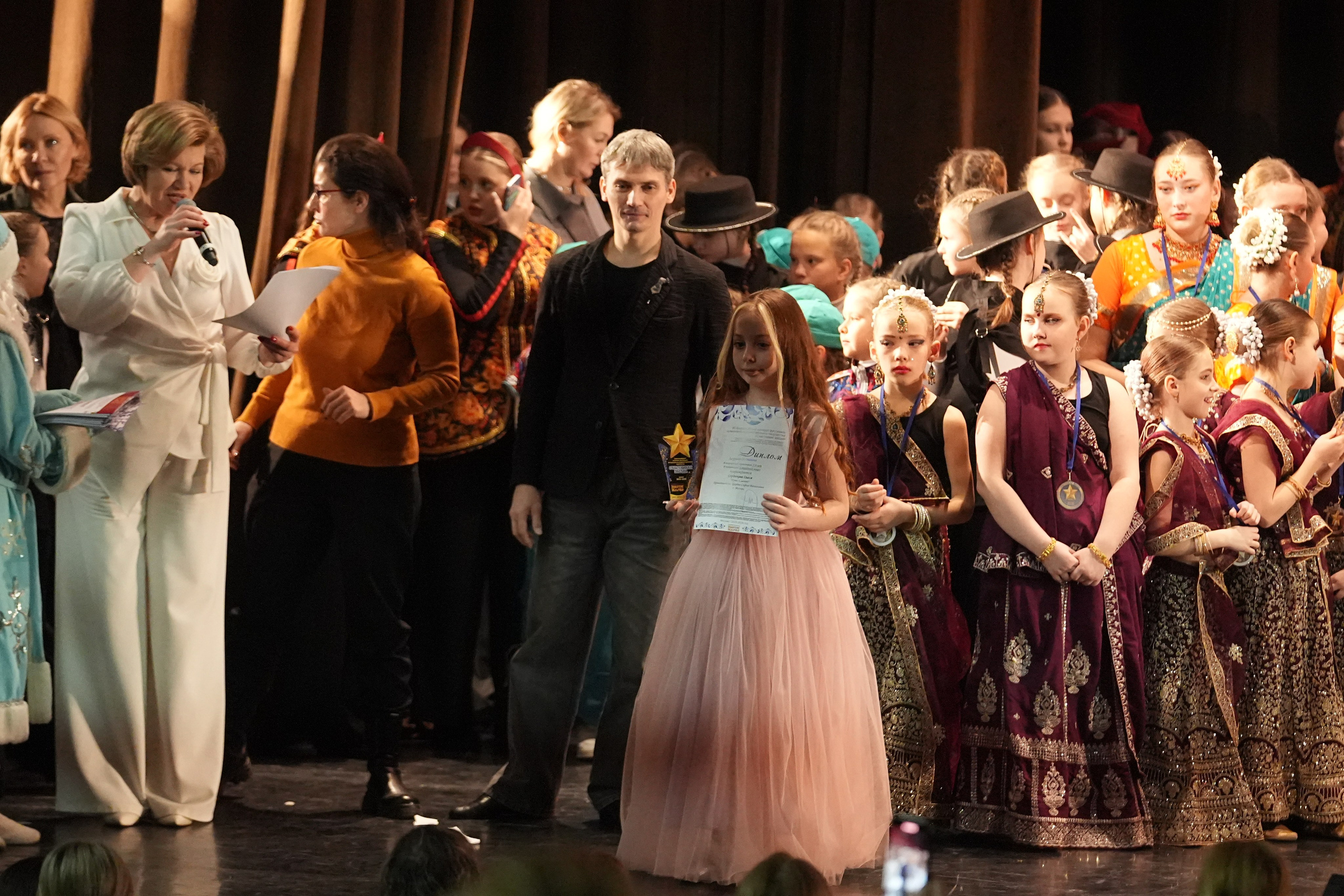 7 декабря, блок 1, г. Москва. Золотое яблочко