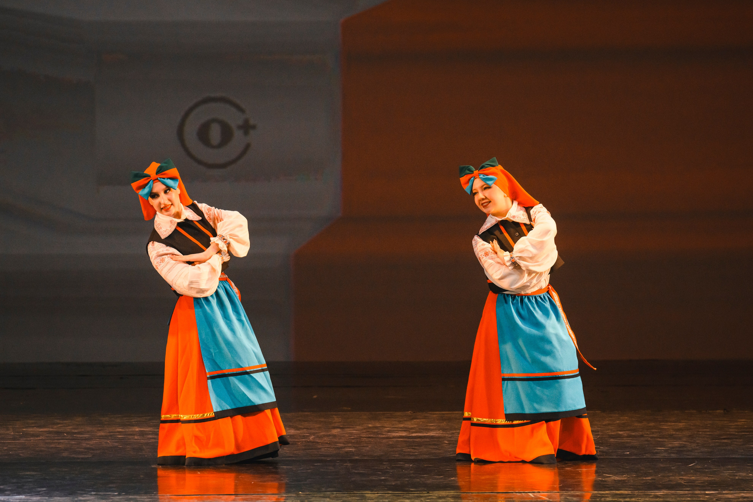 23 апреля, часть 1, БКЗ Октябрьский, г. Санкт-Петербург. Золотое яблочко