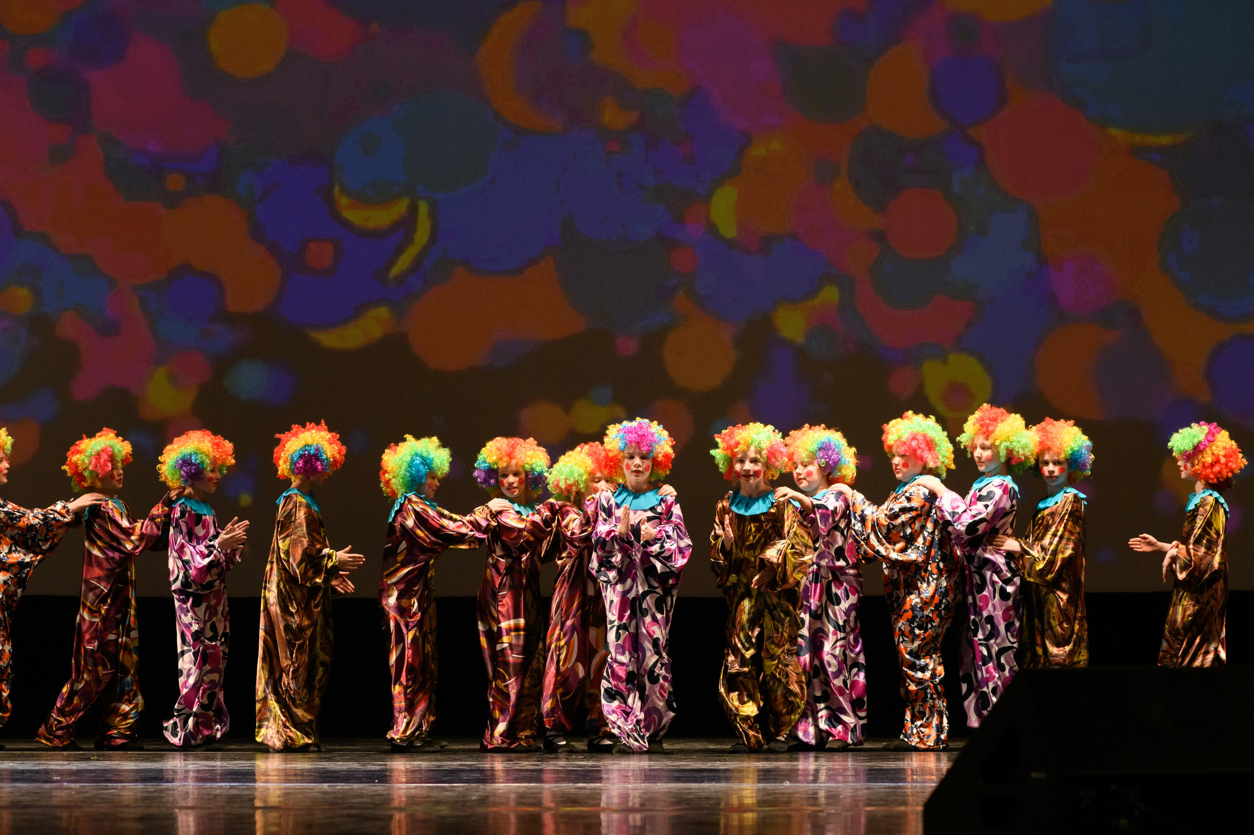 23 апреля, часть 2, БКЗ Октябрьский, г. Санкт-Петербург. Золотое яблочко