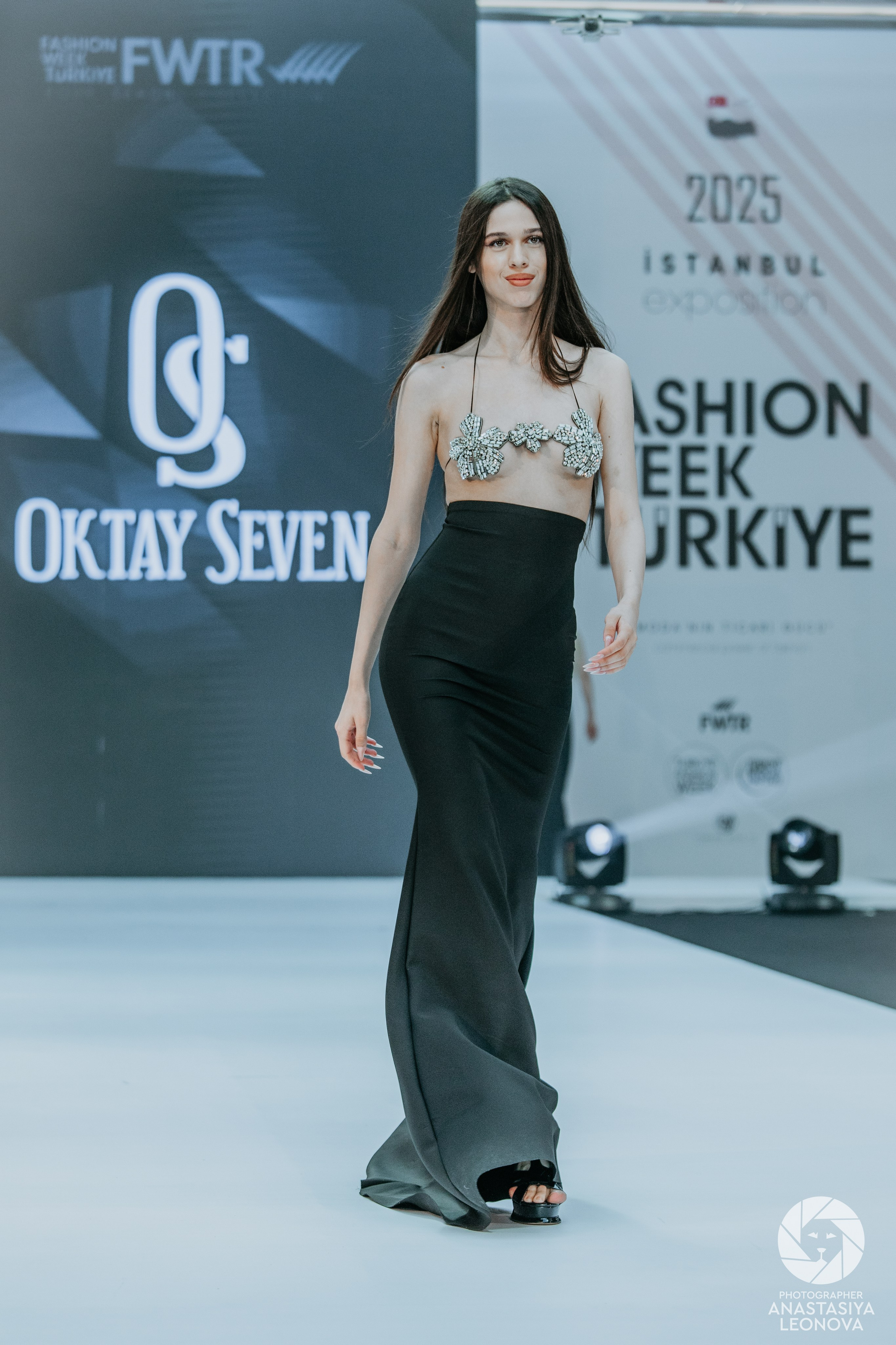 Fashion Week Türkiye [spring, 2025]. Anastasia Leonowa