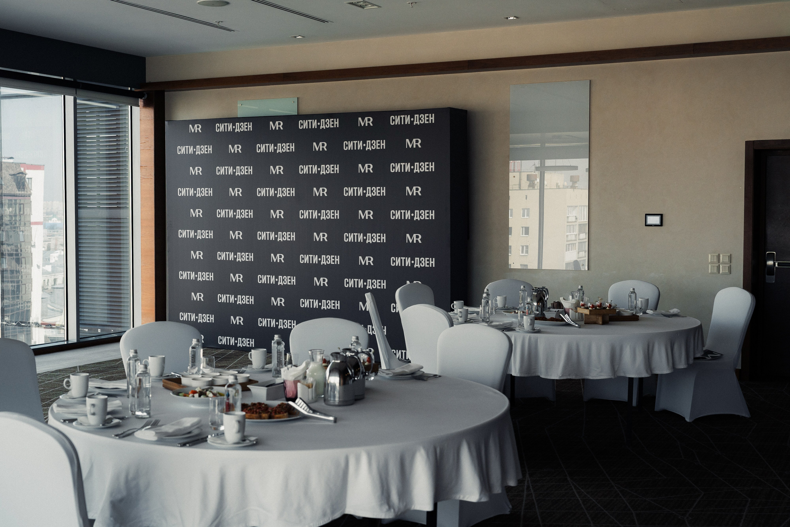 Застройщики Москвы MR (МАРРИОТ). Свадебный и репортажный фотограф в Воронеже Роман Янко