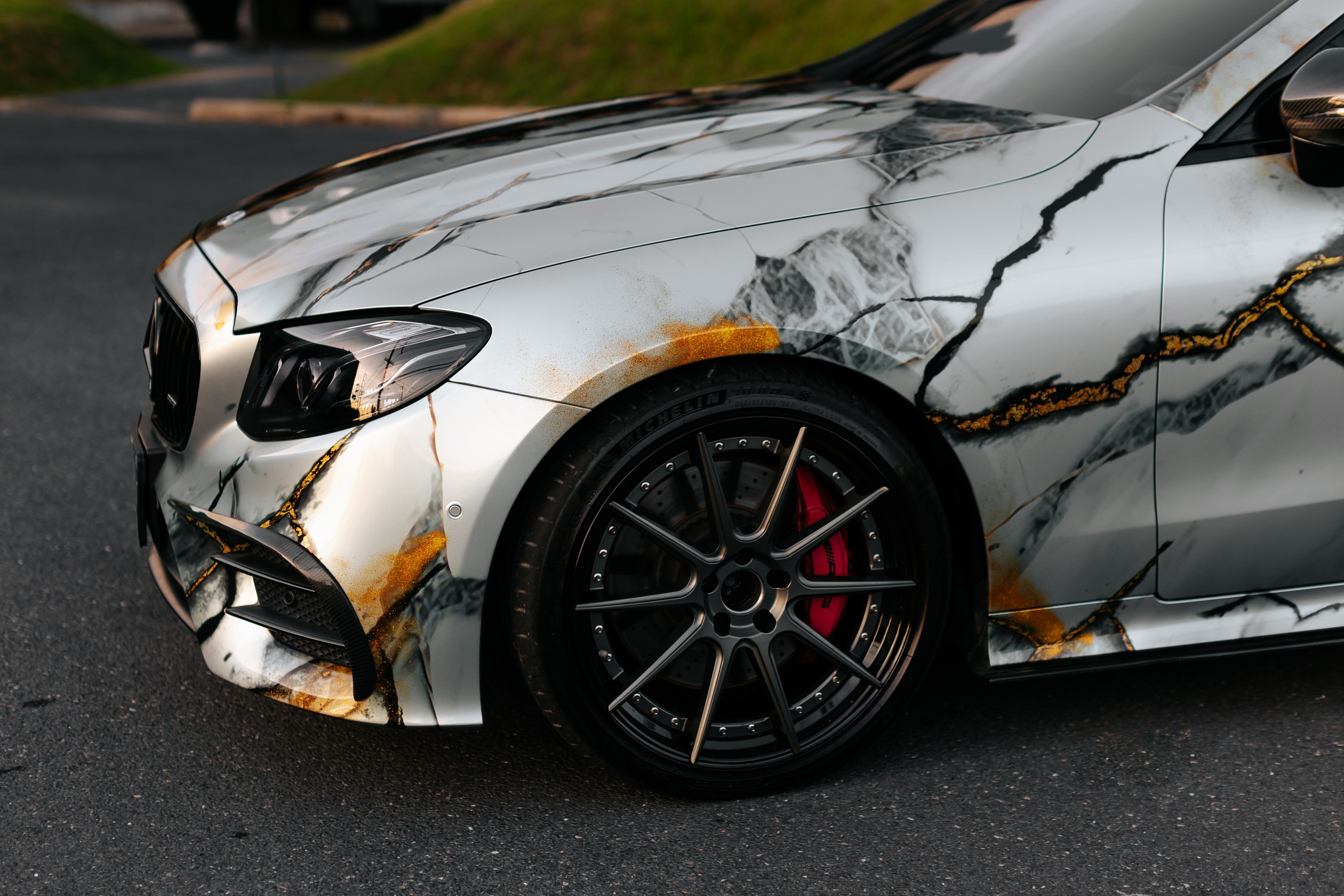 Mercedes Benz E 53. Фотограф в на Пхукете Сергей Войлоков