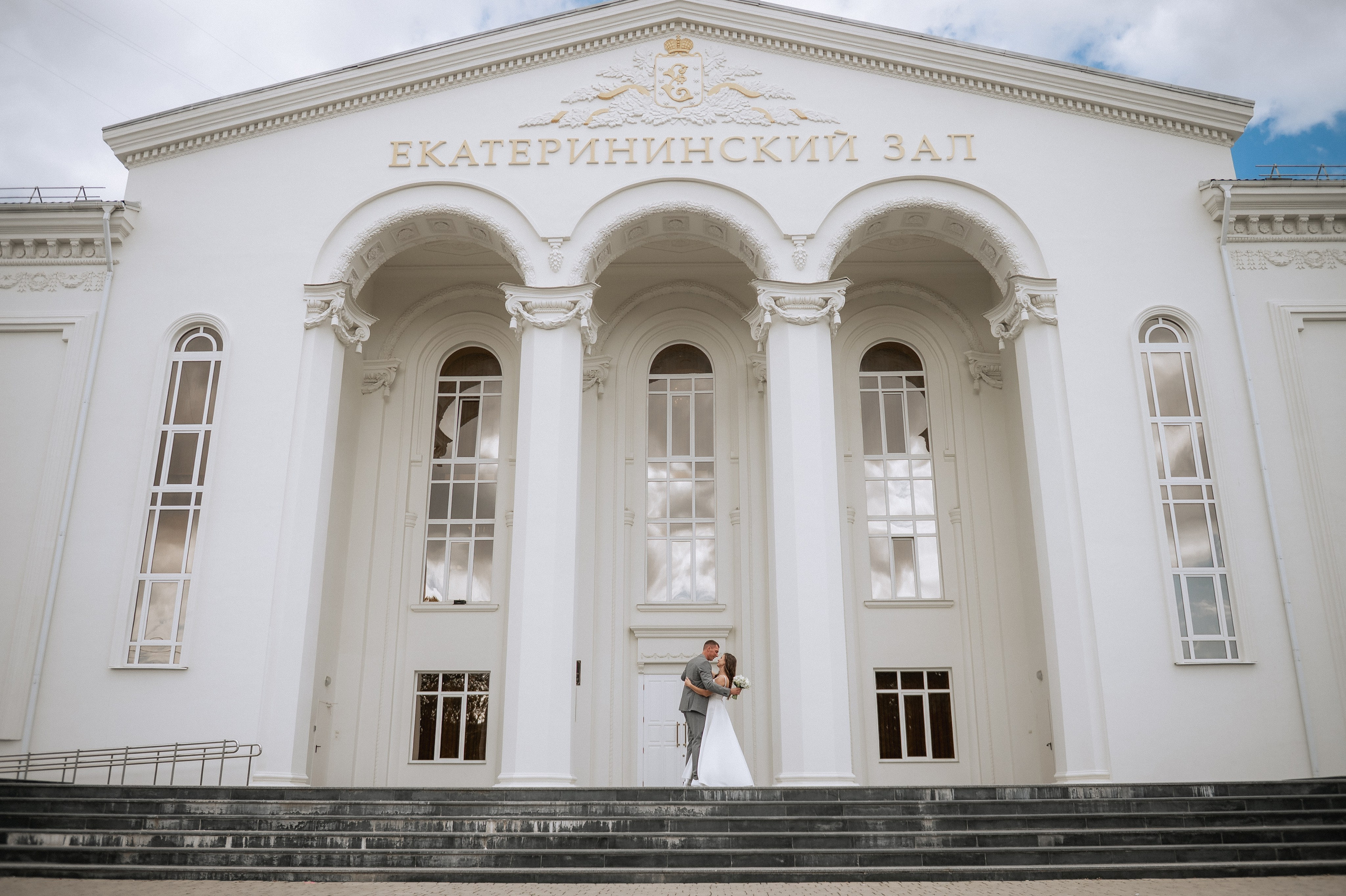 Олеся и Саша. Краснодар. Студия и прогулка. Фотограф Котова Валентина