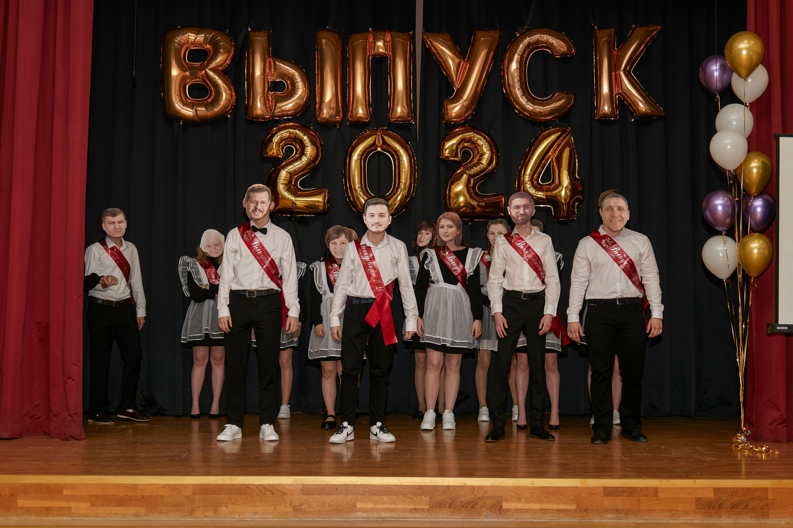 Последний звонок школа 1413. Детский и семейный фотограф г. Москва Оксана Катаджи