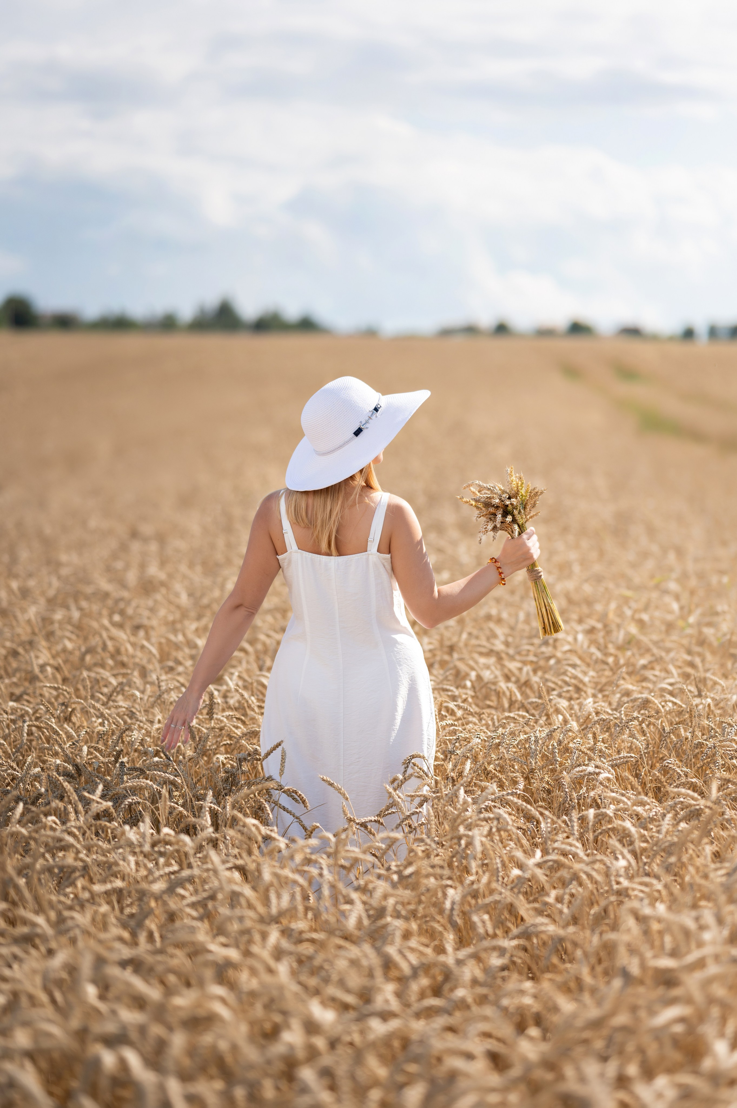Пшеничное поле. Детский и семейный фотограф г. Москва Оксана Катаджи