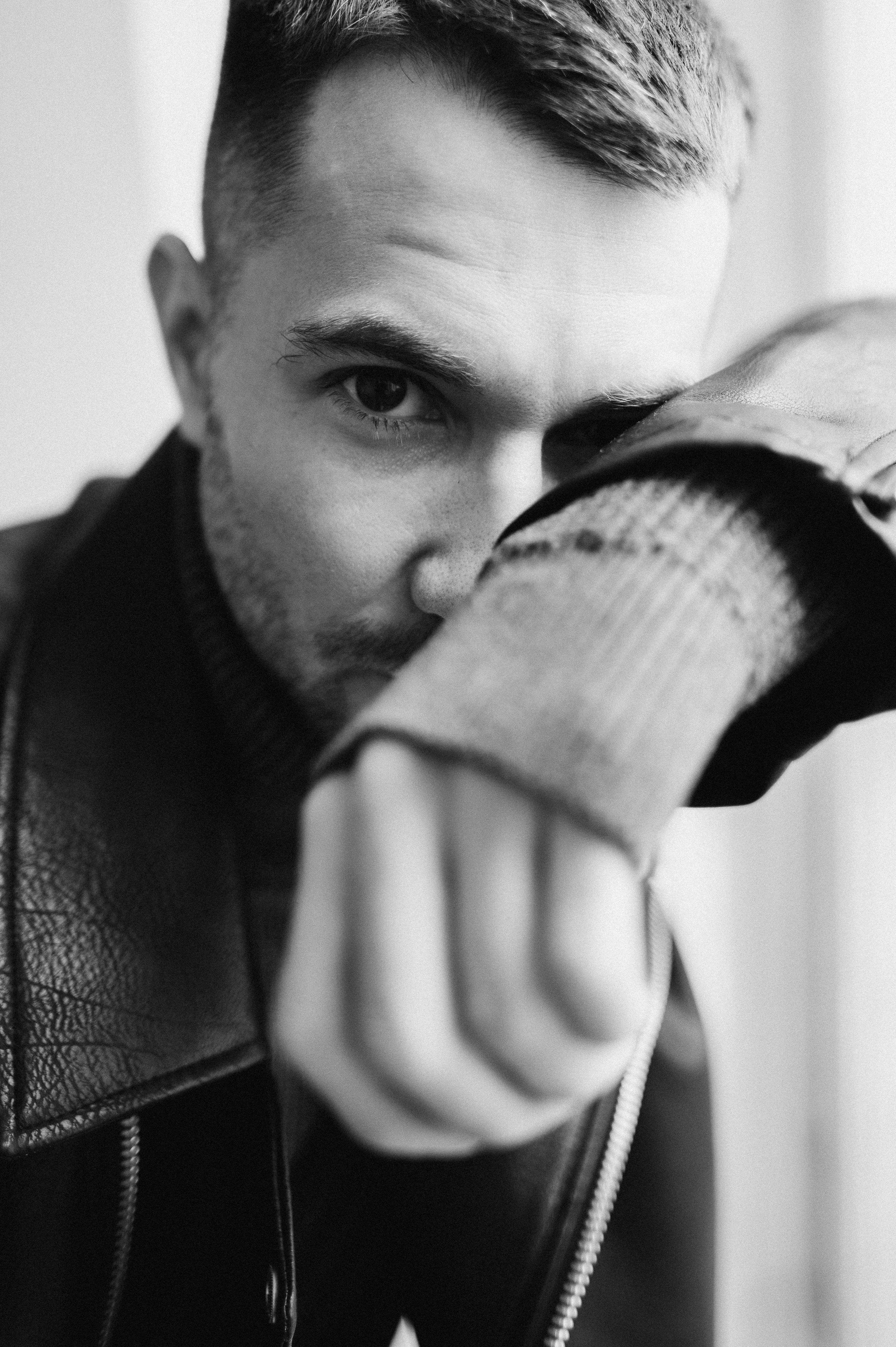 Антон студия Спб (мужская индивидуальная съемка). Фотограф ПИТЕР СПБ Надежда Баранова